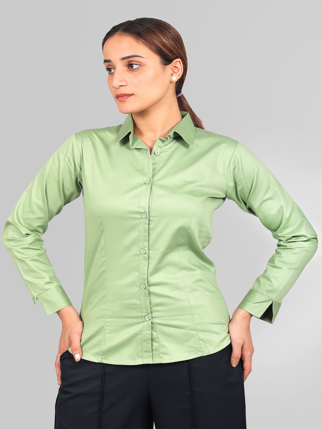

BLUEBIRD Classic Spread Collar Casual Shirt, Green