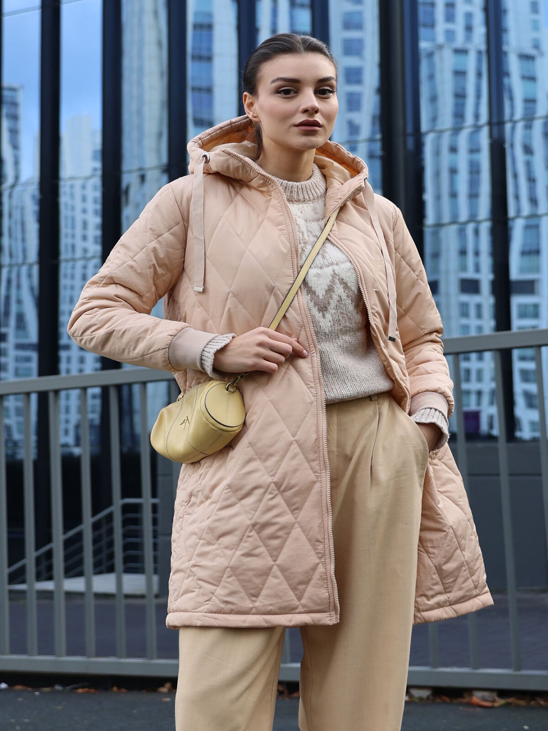 

BIGDART Hooded Long Sleeves Longline Padded Jacket, Beige