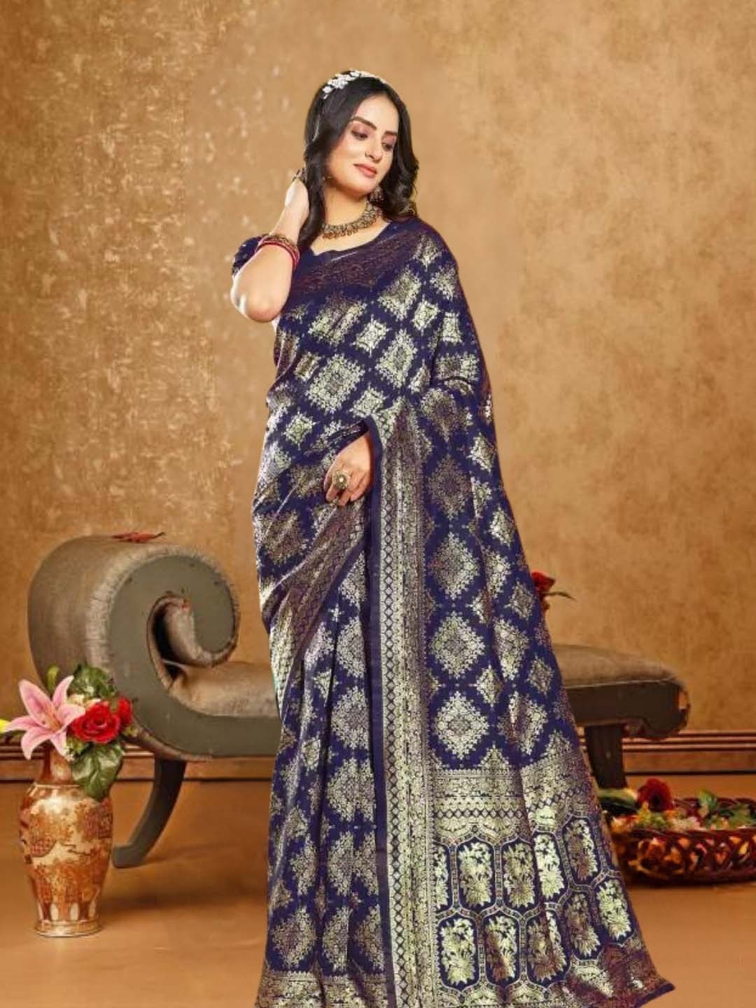 

KAZIA Ethnic Motifs Zari Banarasi Saree, Navy blue