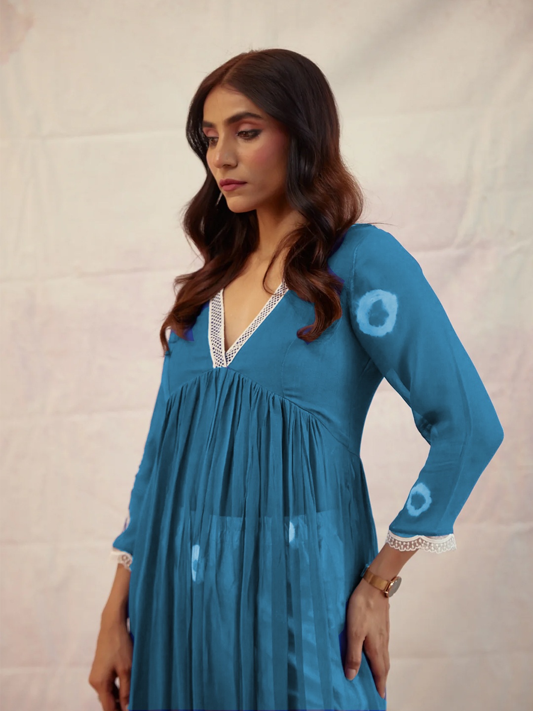 

KALINI Ombre Dyed Pleated Kurta with Pyjamas, Blue