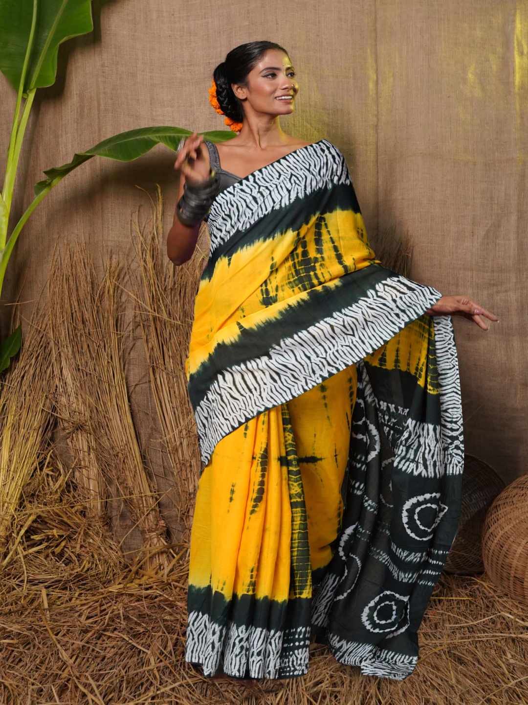 

Unnati Silks Tie and Dye Pure Cotton Handloom Leheriya Saree, Yellow