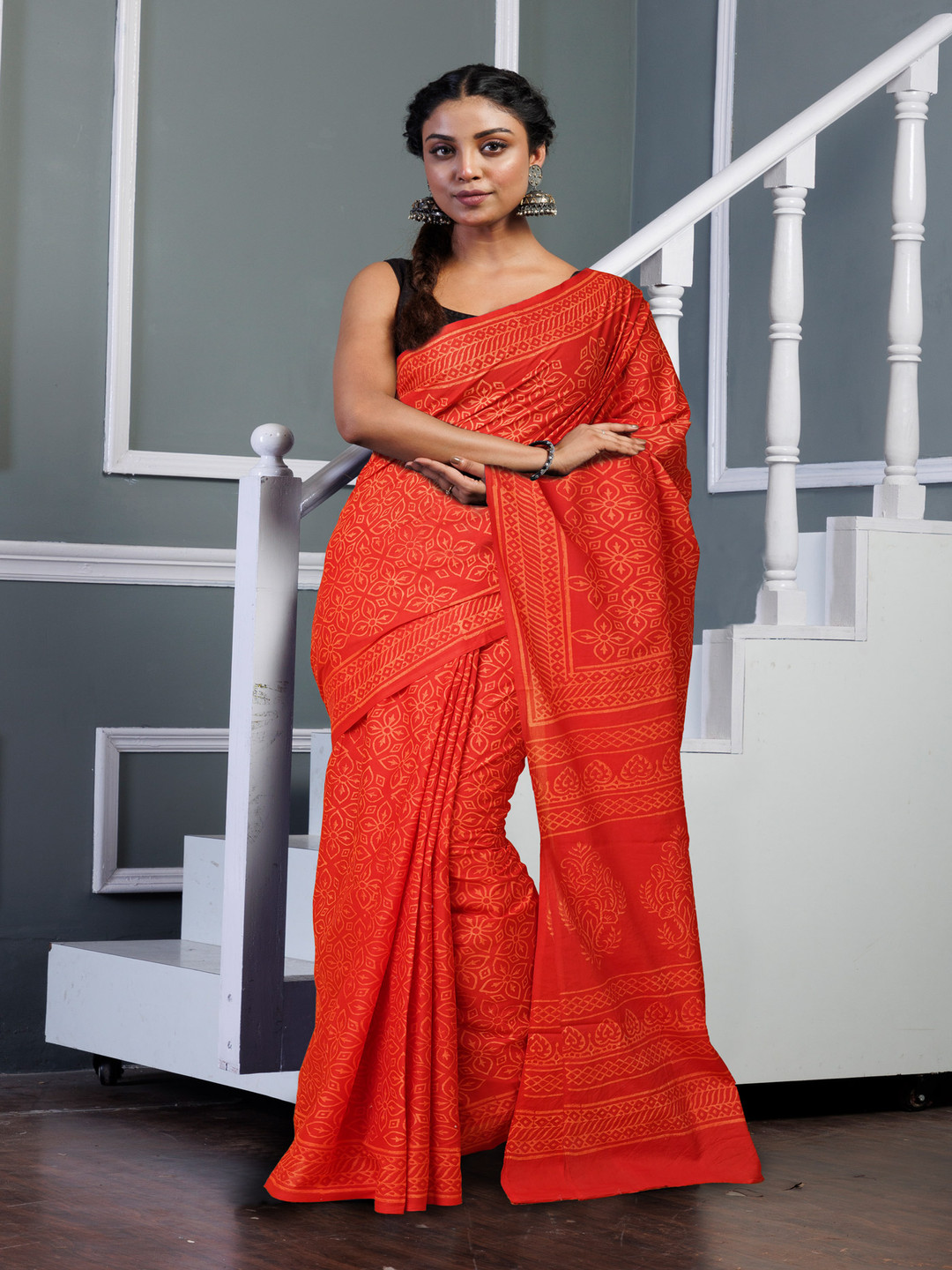

Unnati Silks Ethnic Motifs Pure Cotton Handloom Block Print Saree, Red
