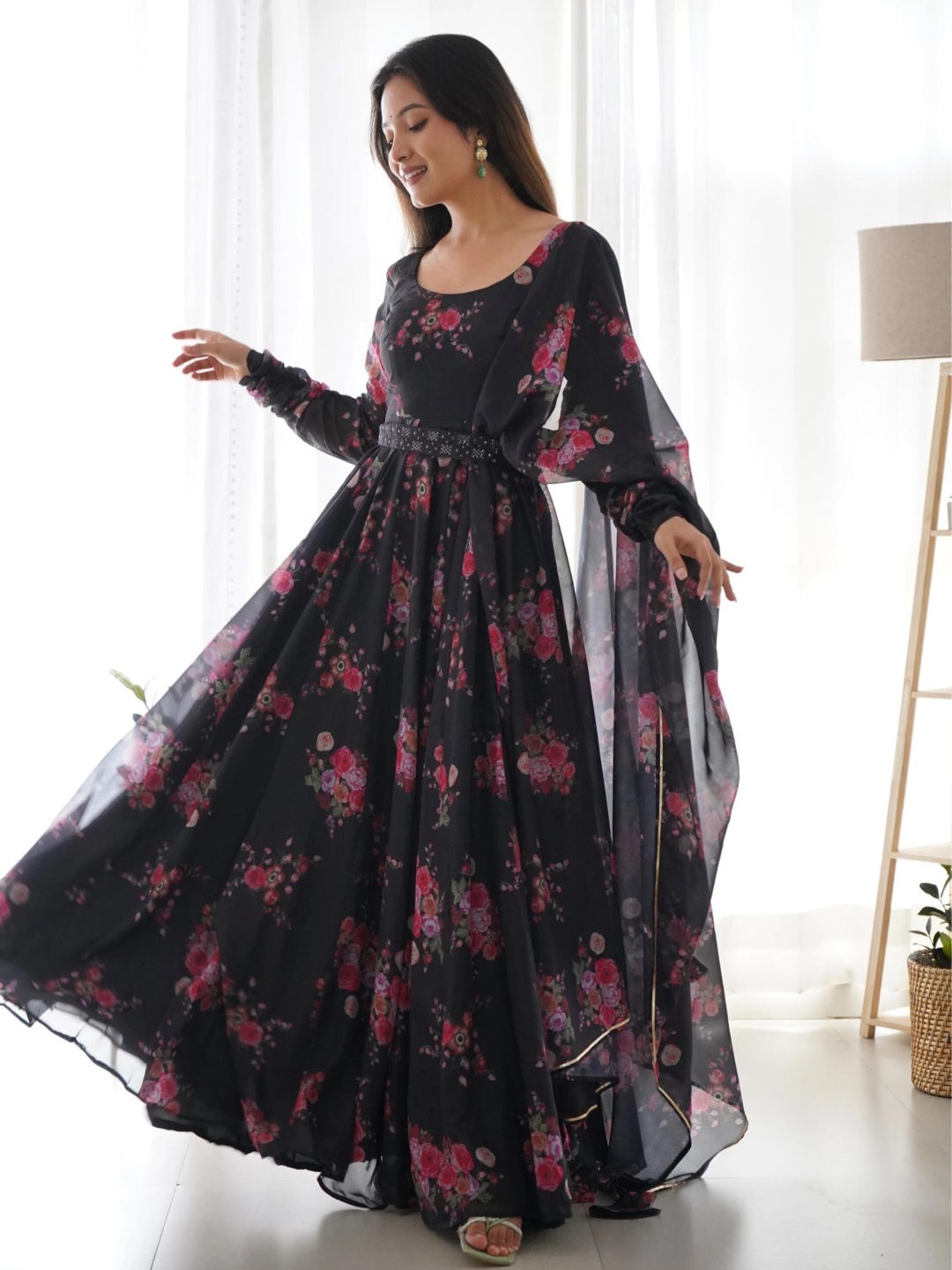 

BAESD Floral Printed Anarkali Kurta with Dupatta, Black