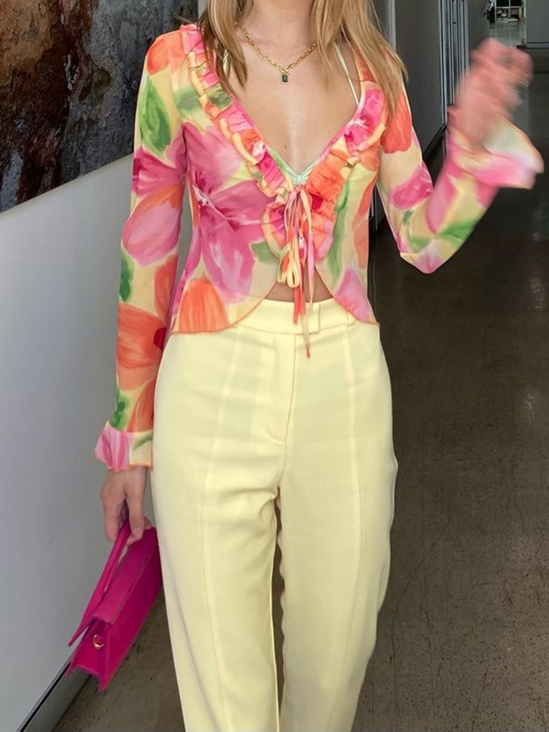 

KPOP Women Floral Print Bell Sleeve Top, Pink