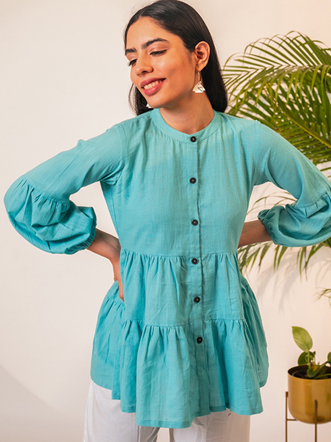 

ARAVALII Balloon Cuffs Sleeves Top, Blue