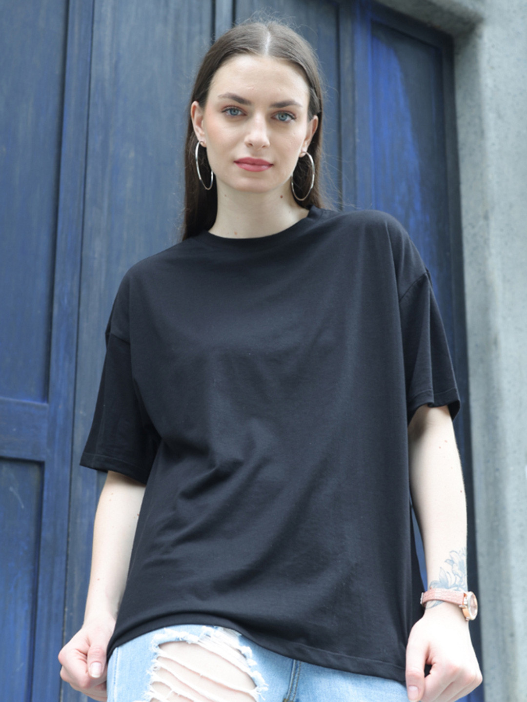 

TITTLI Women Polo Collar Extended Sleeves Pure Cotton Applique Boxy T-shirt, Black