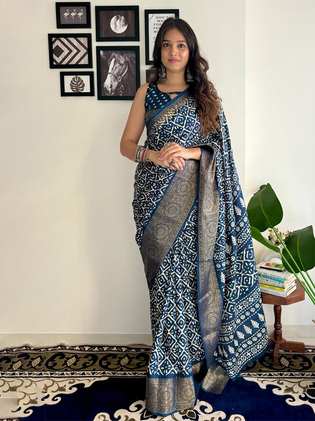 

Mitera Ethnic Motifs Zari Pashmina Block Print Saree, Blue