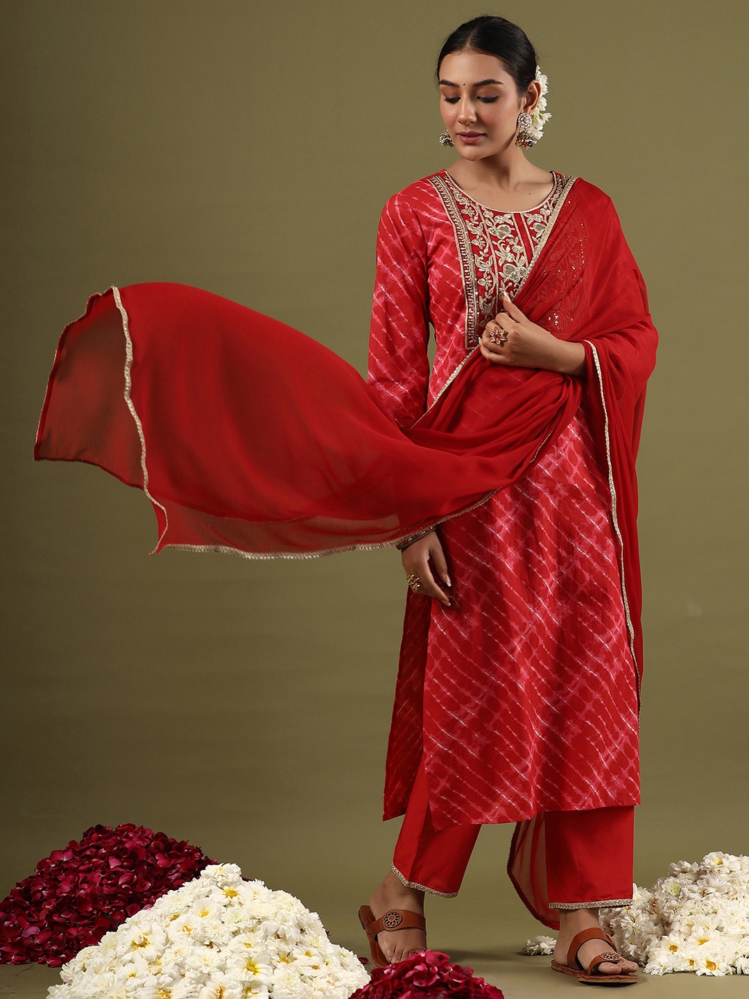 

Indo Era Women Leheriya Embroidered Regular Thread Work Kurta with Palazzos & With Dupatta, Red