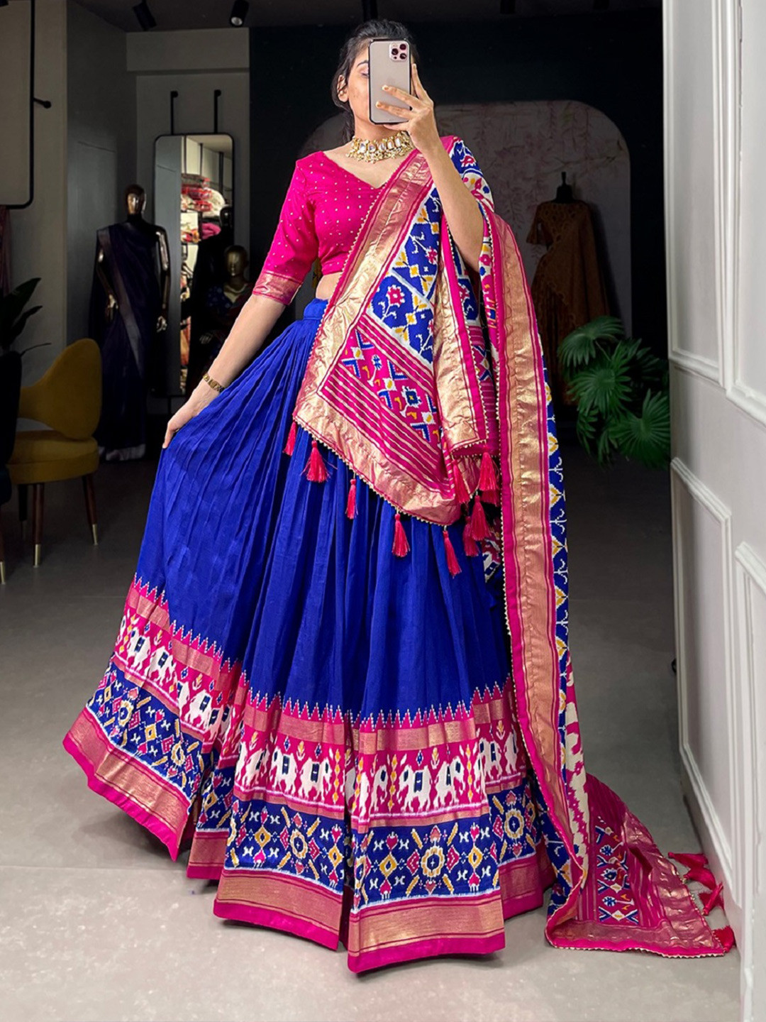 

BAESD Printed Semi-Stitched Lehenga & Unstitched Blouse With Dupatta, Blue
