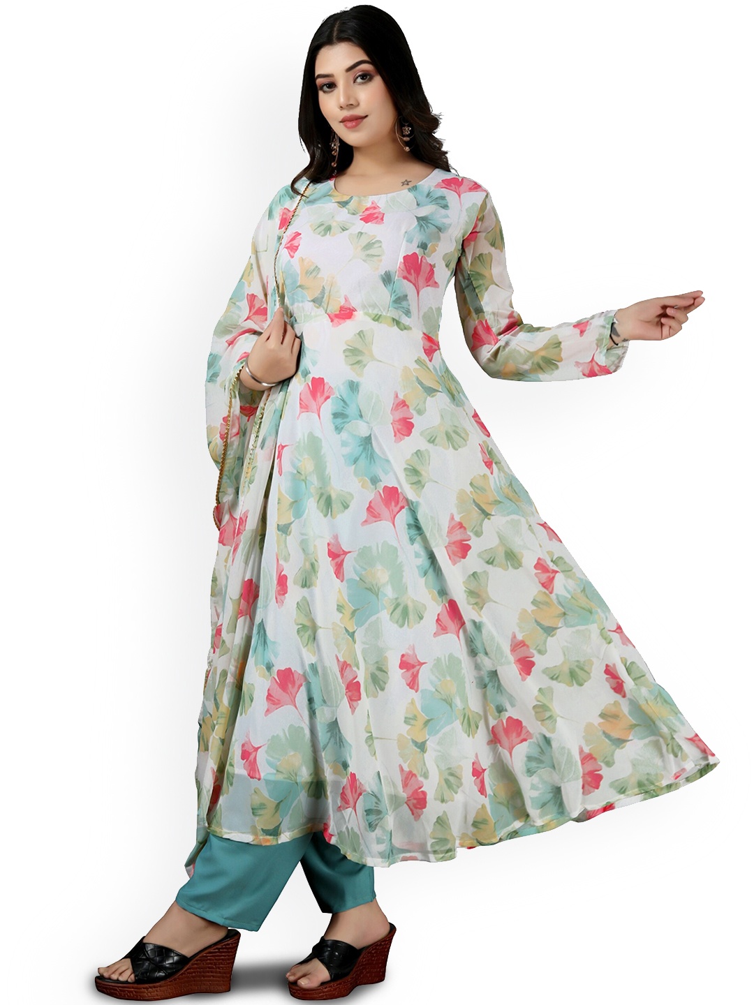 

N N ENTERPRISE Round Neck Floral Printed Regular Anarkali Kurta Set, White