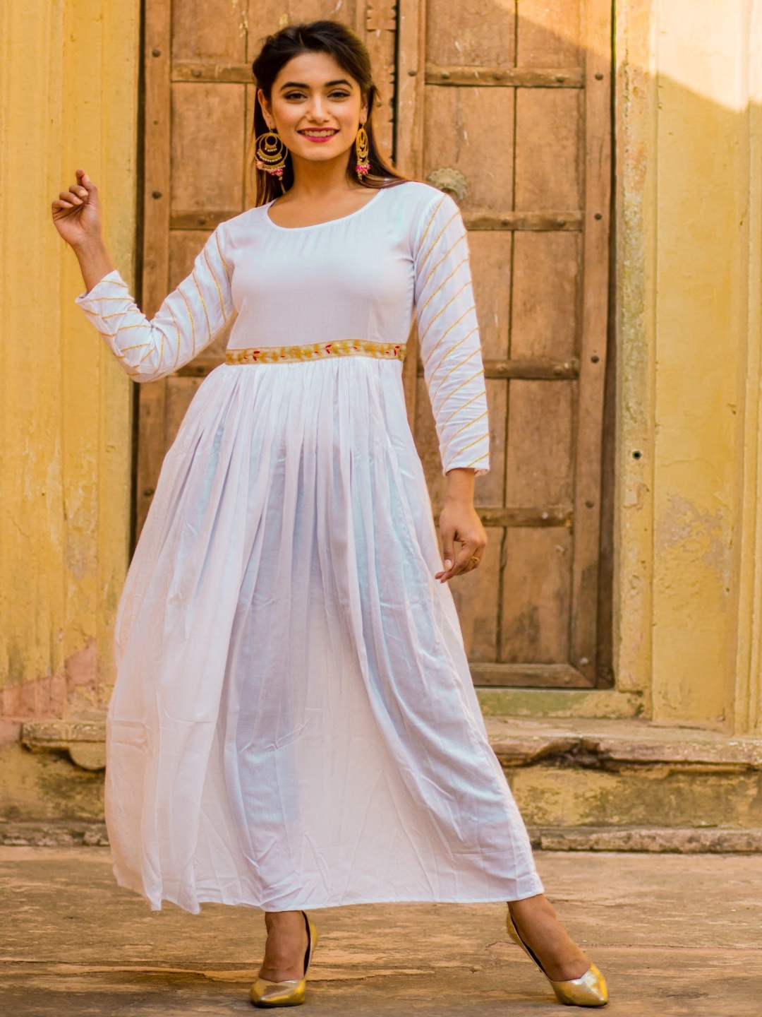 

Chandbaali Striped Round Neck Long Sleeves Maxi Dress, White