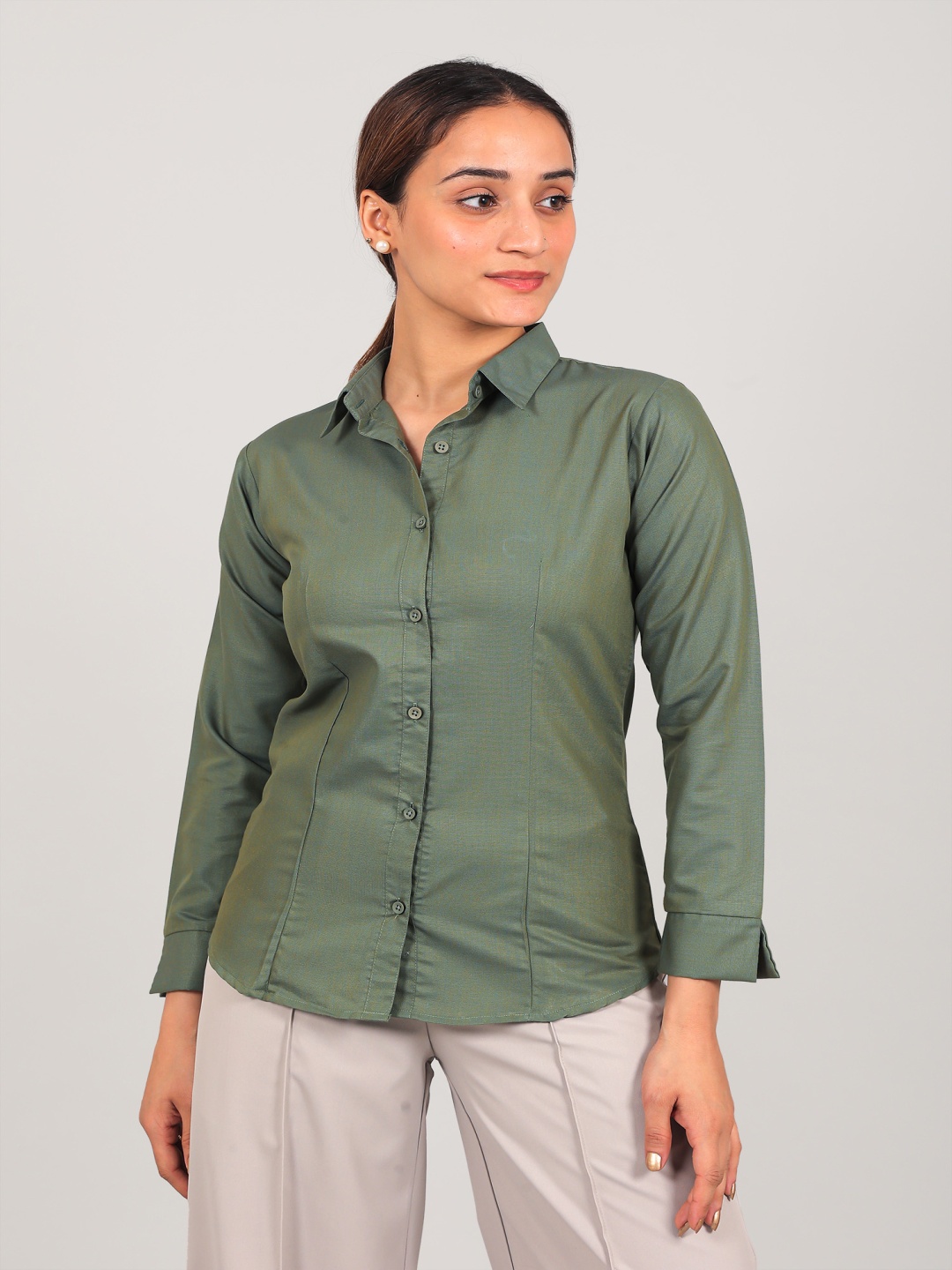 

BLUEBIRD Classic Spread Collar Casual Shirt, Olive