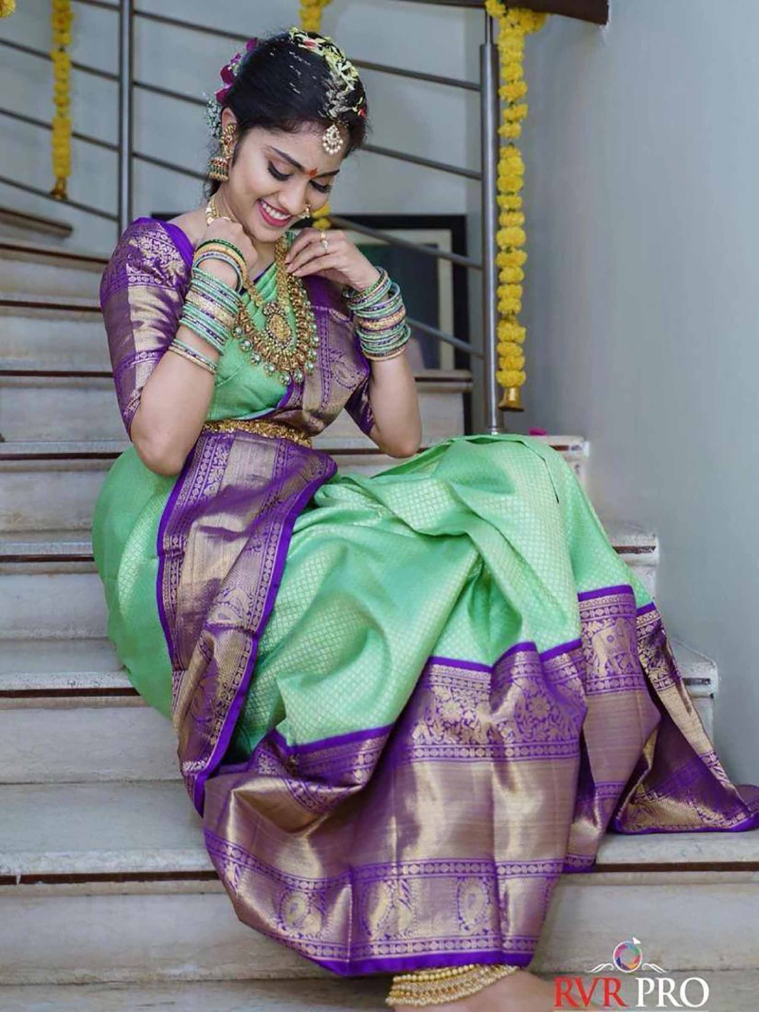 

KALINI Woven Design Zari Silk Blend Banarasi Saree, Green