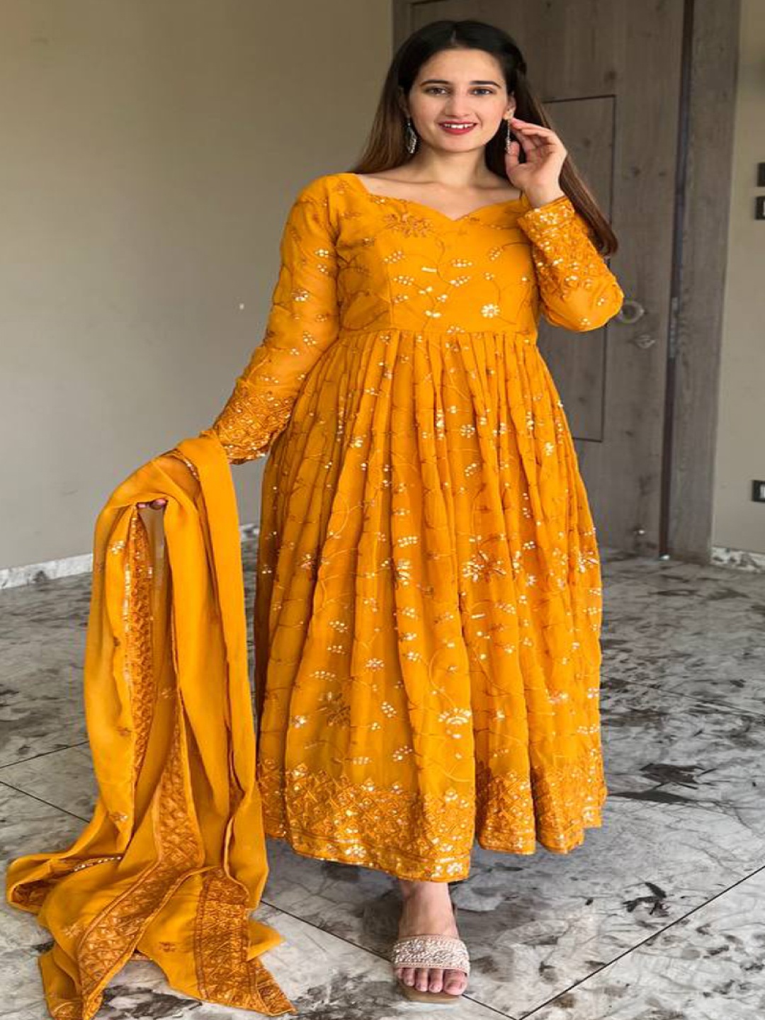 

Fashionuma Floral Embroidered Sweetheart Neck Sequinned Kurta with Churidar & With Dupatta, Yellow