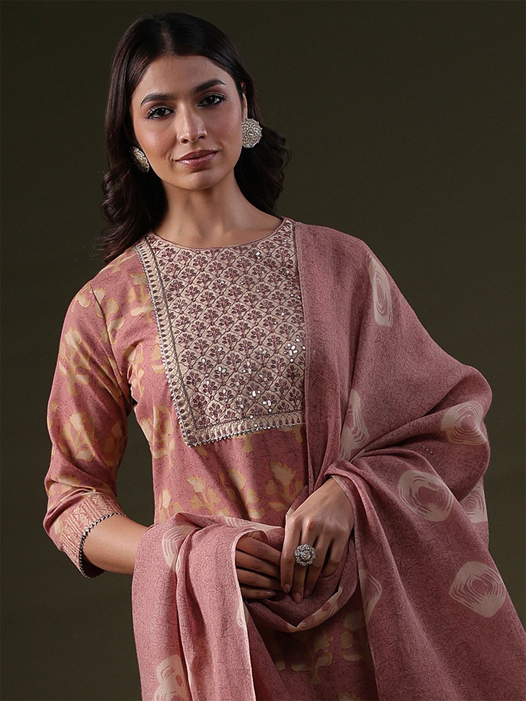 

Indo Era Women Floral Printed Regular Sequinned Pure Cotton Kurta with Trousers & With Dupatta, Pink