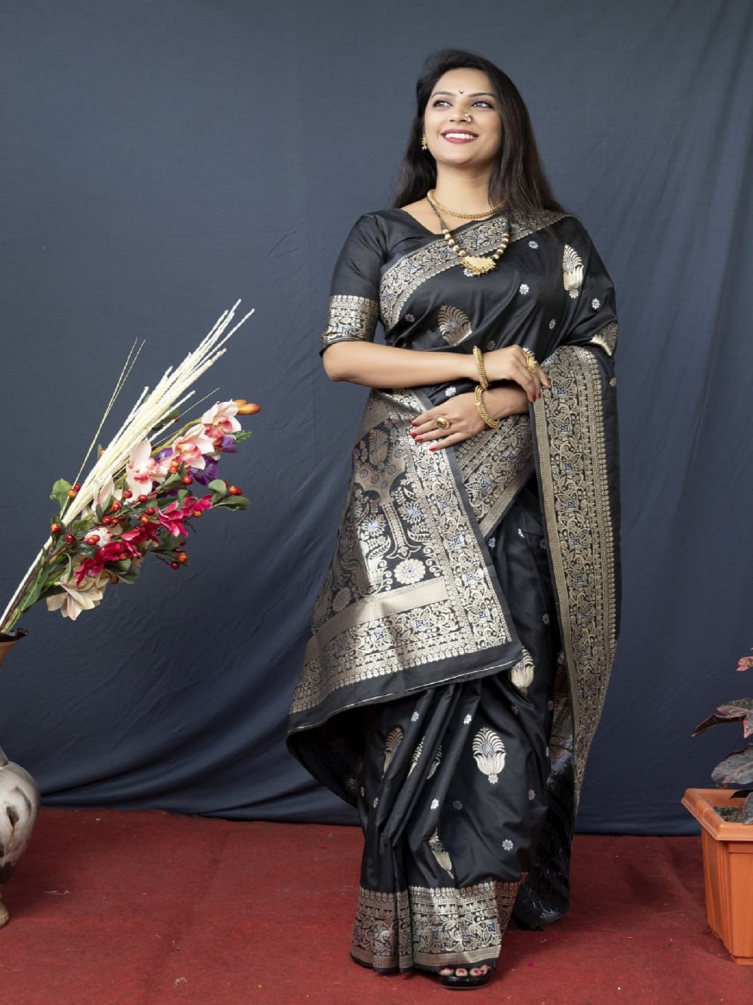 

Aika Woven Design Zari Saree With Blouse Piece, Black