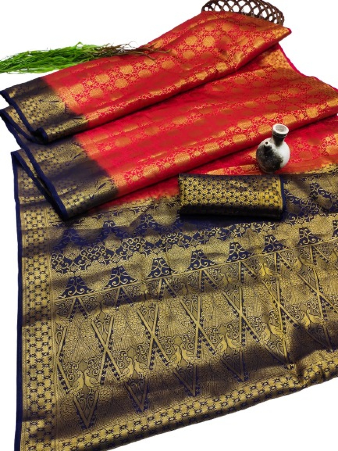 

QENY Woven Design Zari Banarasi Saree, Red