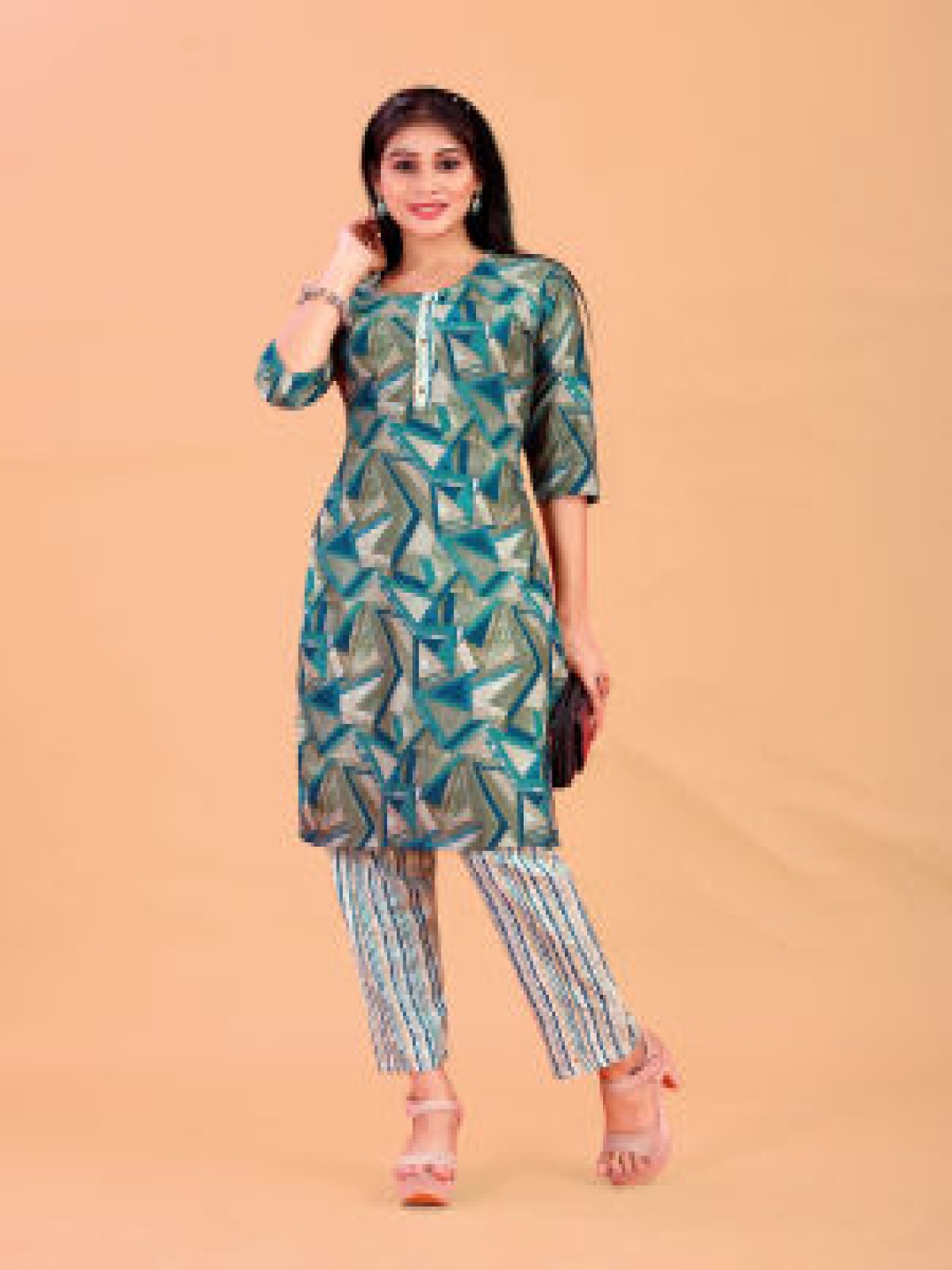 

RUNAYA NX Geometric Printed Regular Pure Cotton Kurta With Trousers, Blue