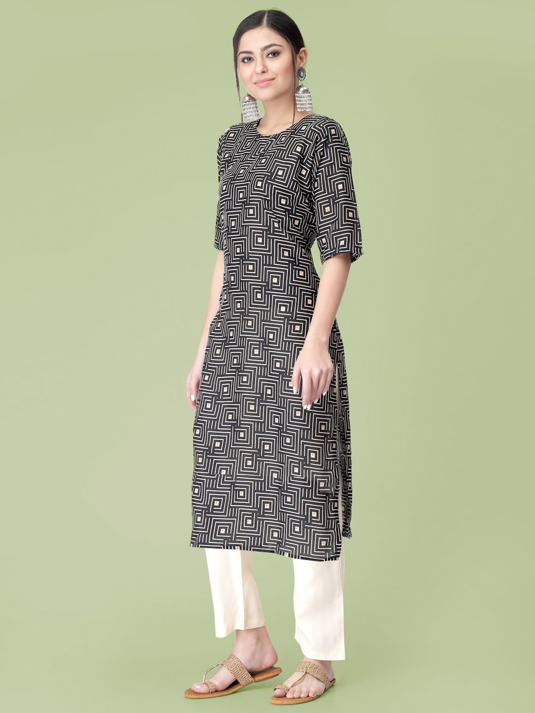 

7Threads Geometric Printed Round Neck Straight Kurta With Trousers, Black