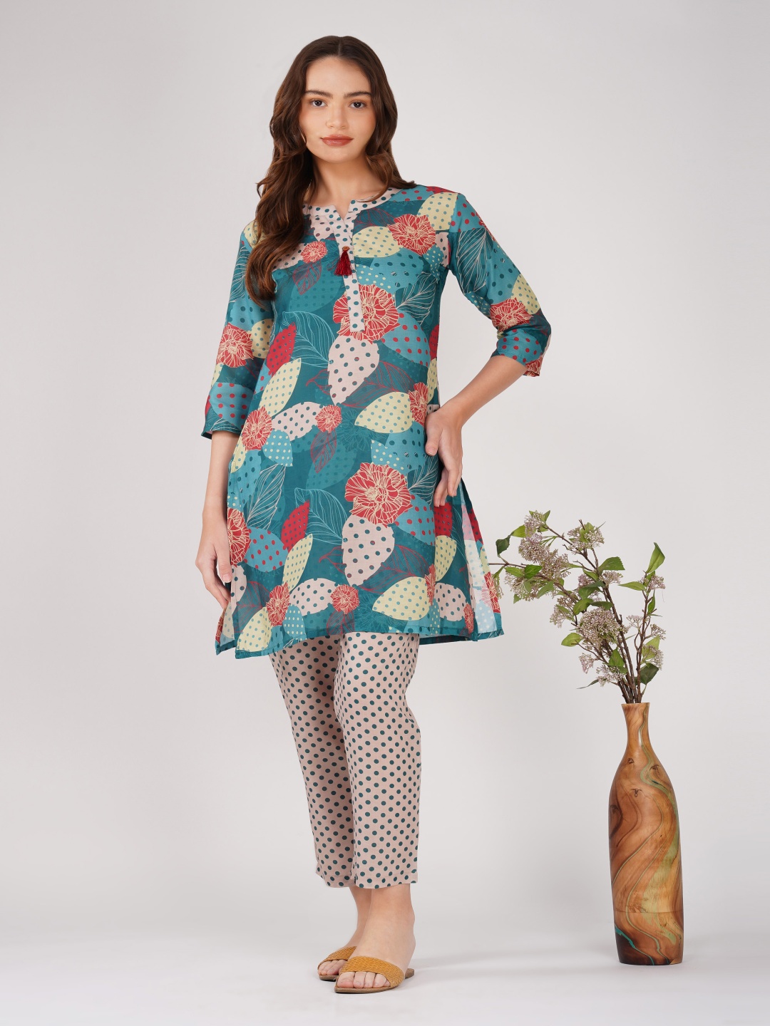 

Bindigasm Printed Mandarin Collar Tunic With Trouser, Maroon