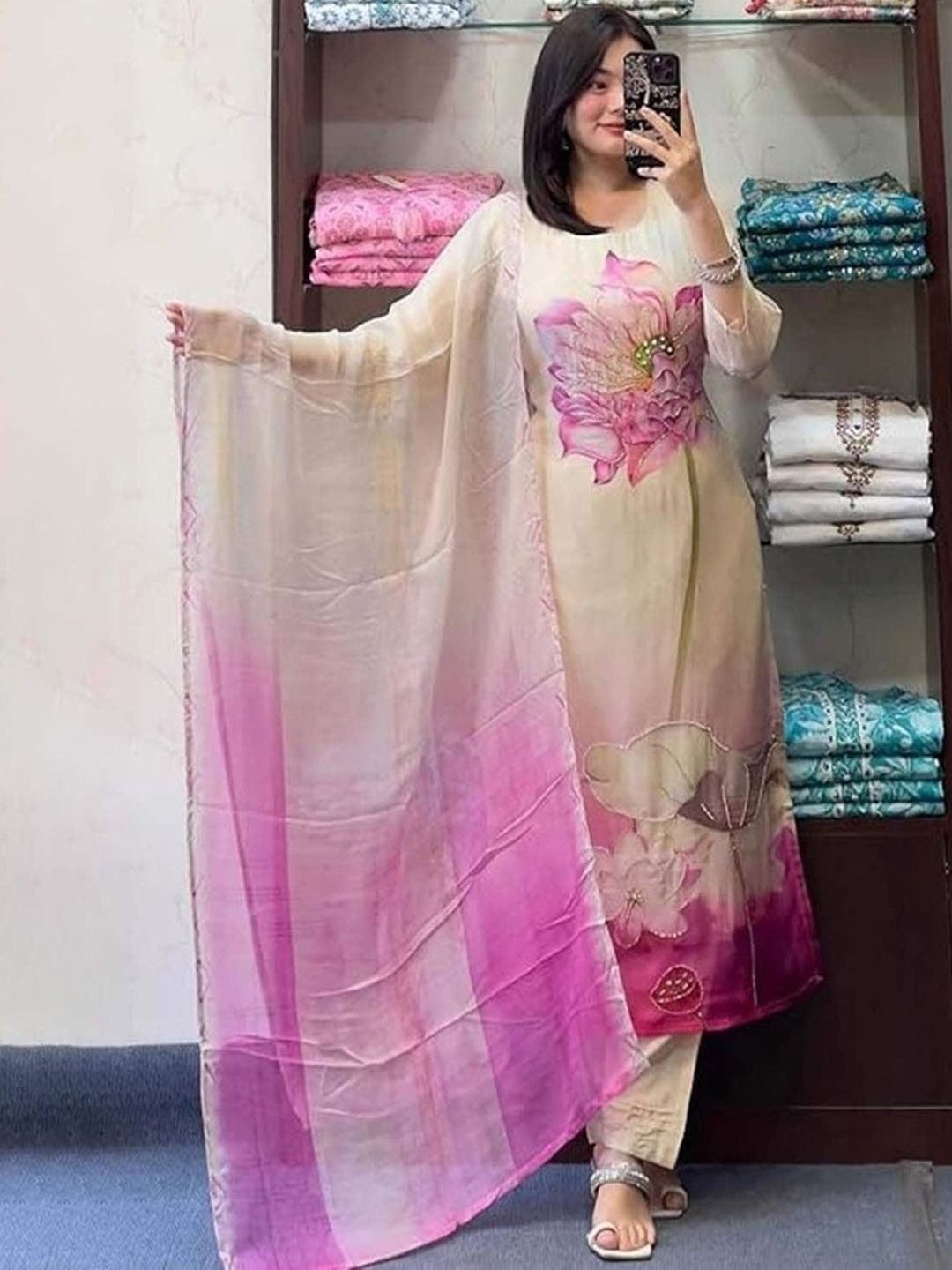 

REALLTREND Floral Embroidered Beads And Stones Straight Kurta With Trousers And Dupatta, Beige