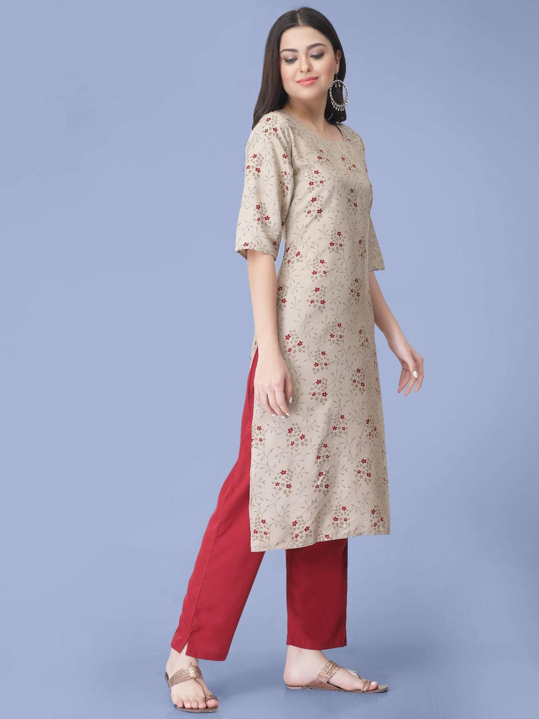 

7Threads Floral Printed Round Neck Straight Kurta With Trousers, Beige