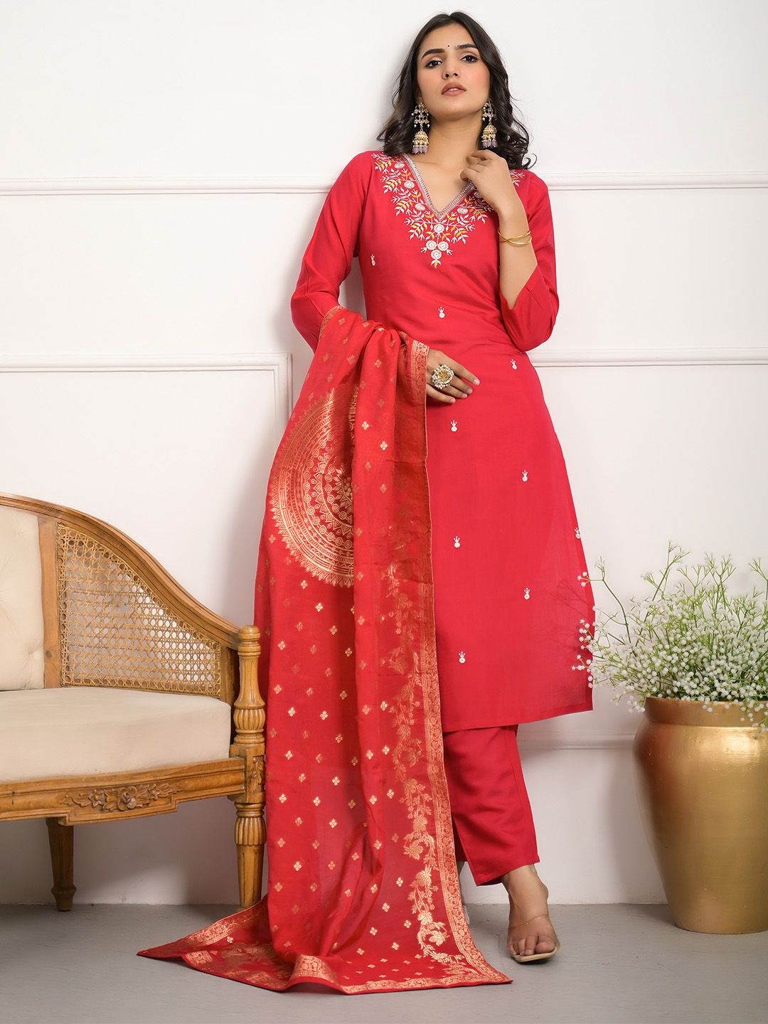 

Ishin Floral Embroidered V-Neck Straight Kurta With Trousers & Dupatta, Red