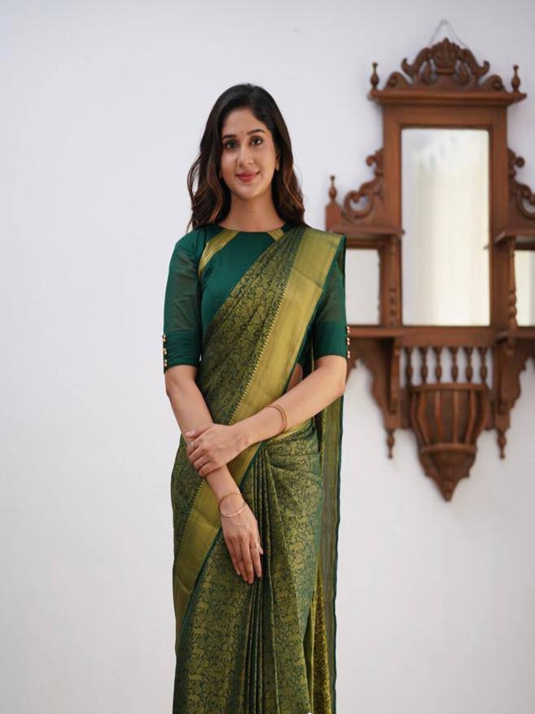 

Sitanjali Ethnic Motifs Zari Silk Blend Kanjeevaram Green Saree