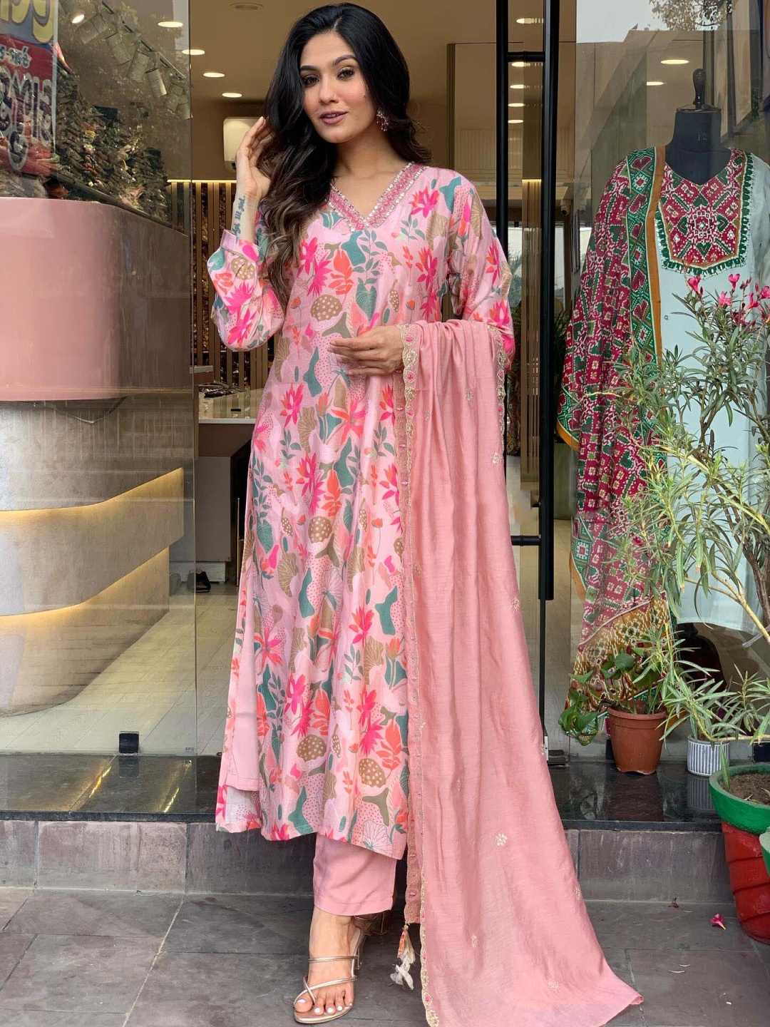 

GoSriKi Striped Printed Regular Straight Kurta with Trousers & Dupatta, Pink