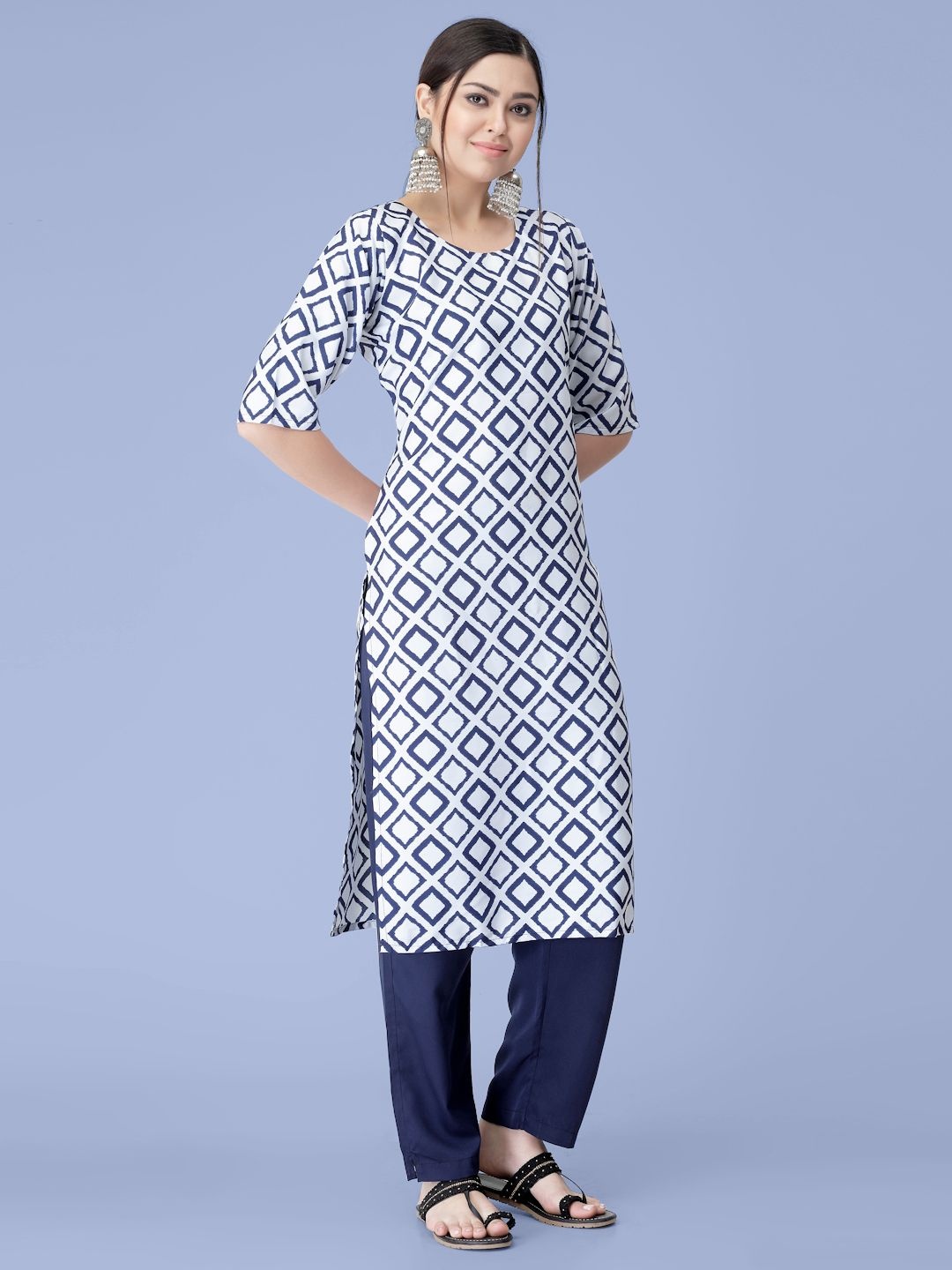 

7Threads Geometric Printed Round Neck Straight Kurta with Trousers, White