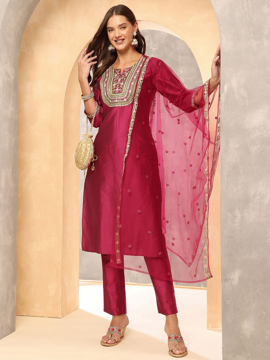 

Anouk Red Notch-Neck Floral Embroidered Straight Kurta With Trouser & Dupatta, Rose