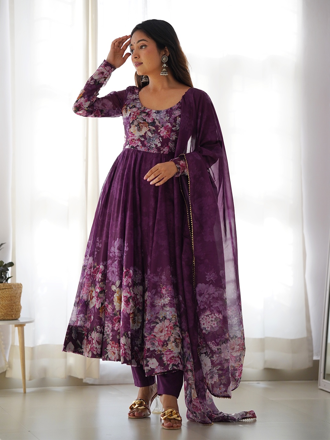 

Tanhai Floral Printed Gotta Patti Anarkali Kurta & Pyjamas With Dupatta, Violet