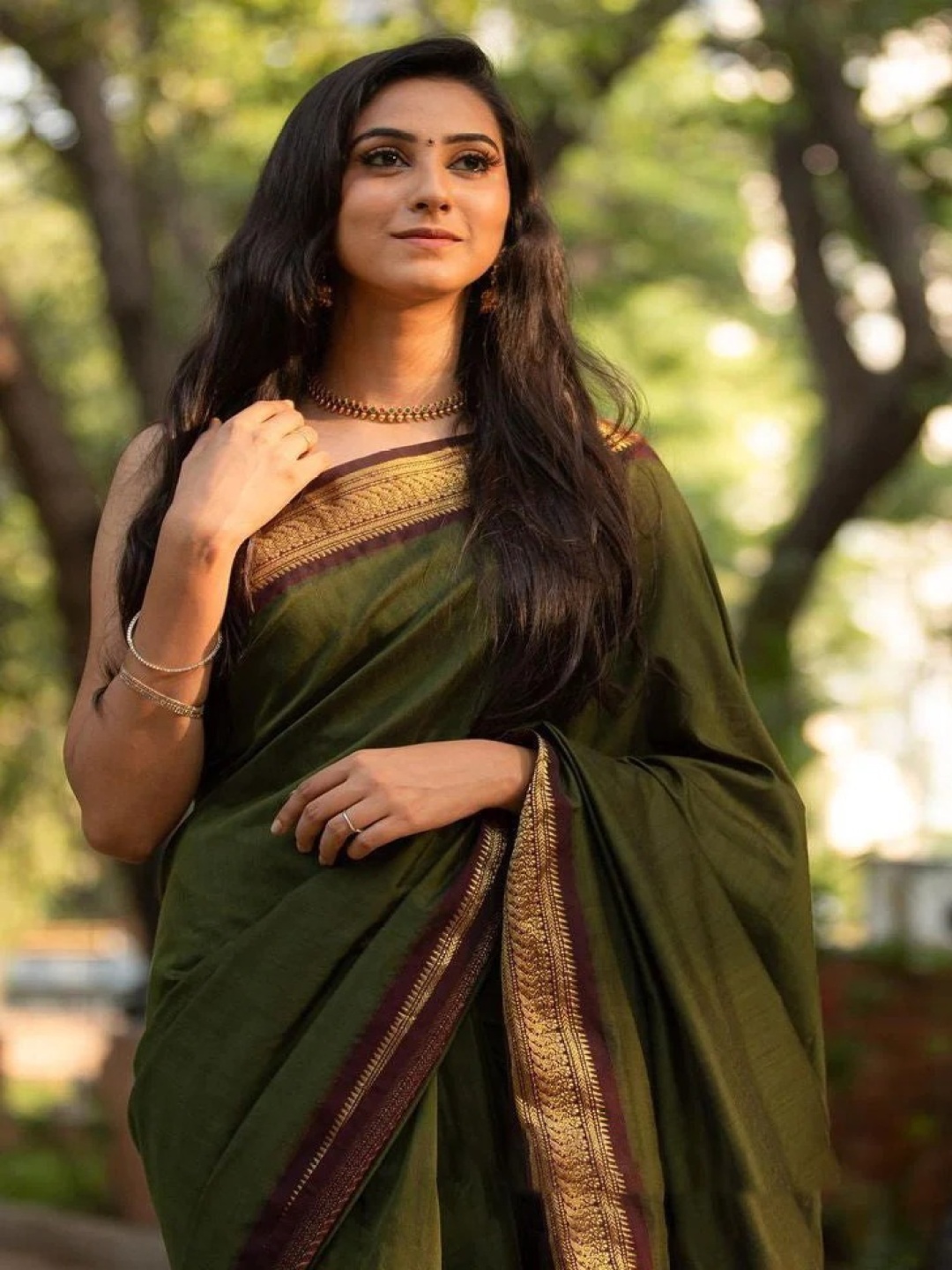 

Upalksh Zari Soft Banarasi Saree, Green