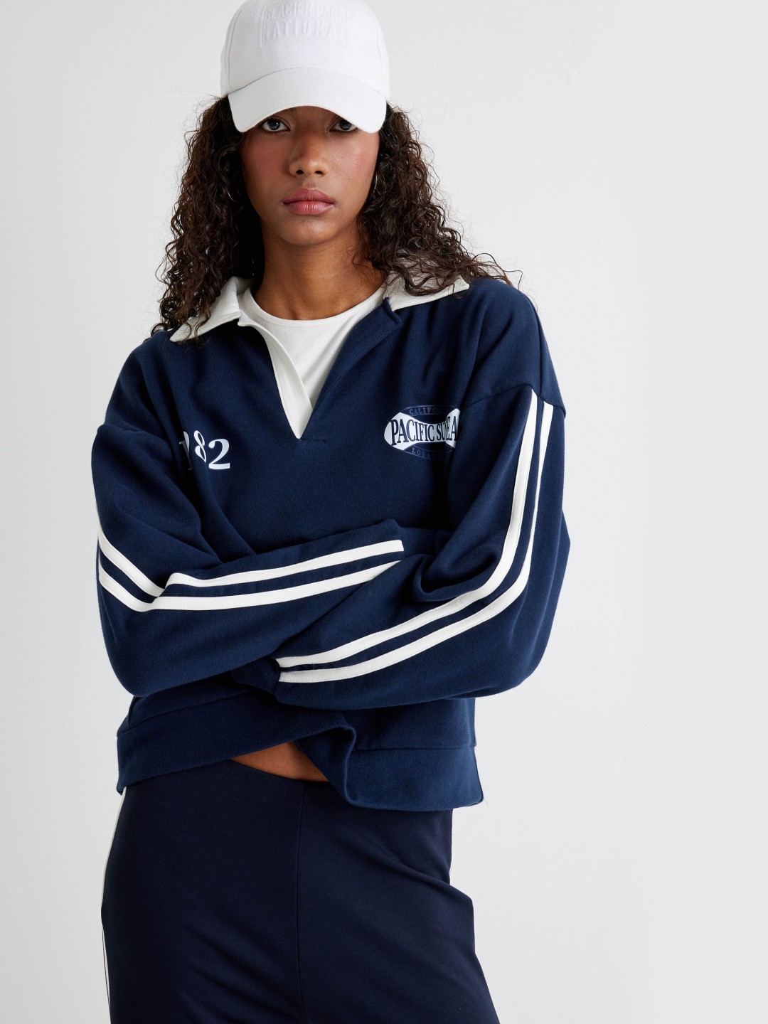 

Koton Women Striped Sweatshirt, Navy blue
