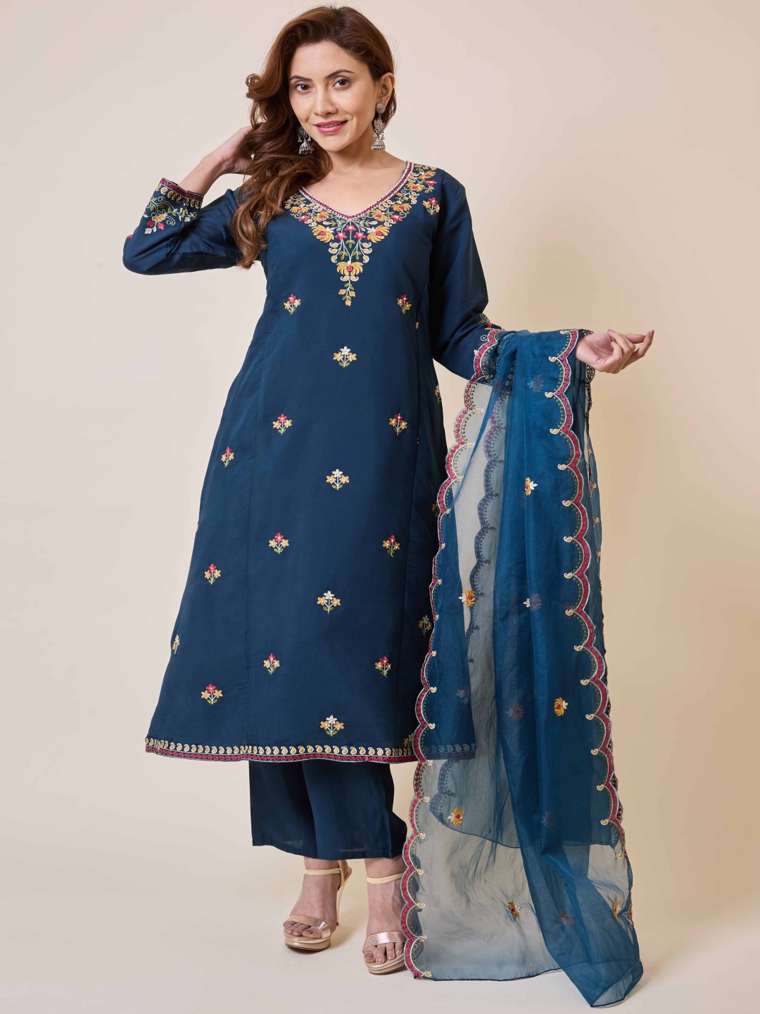 

Peachmode Floral Embroidered Thread Work Chanderi Silk Kurta With Trouser And Dupatta, Blue