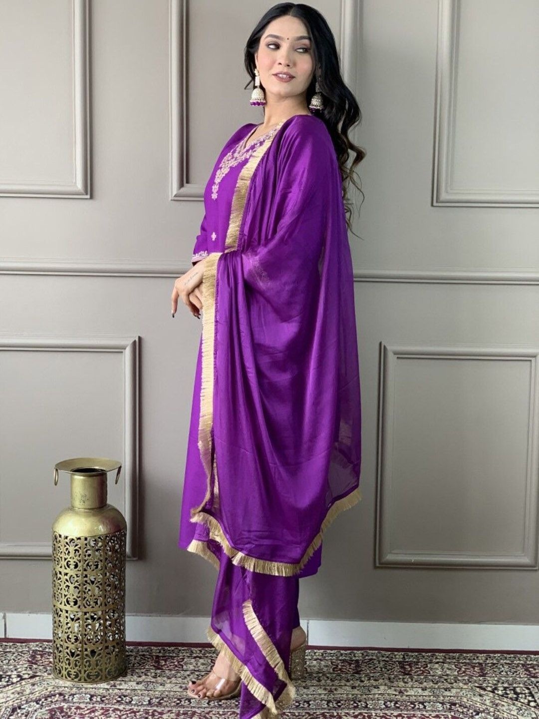 

REALLTREND Floral Embroidered V-Neck Straight Kurta With Trouser And Dupatta, Purple