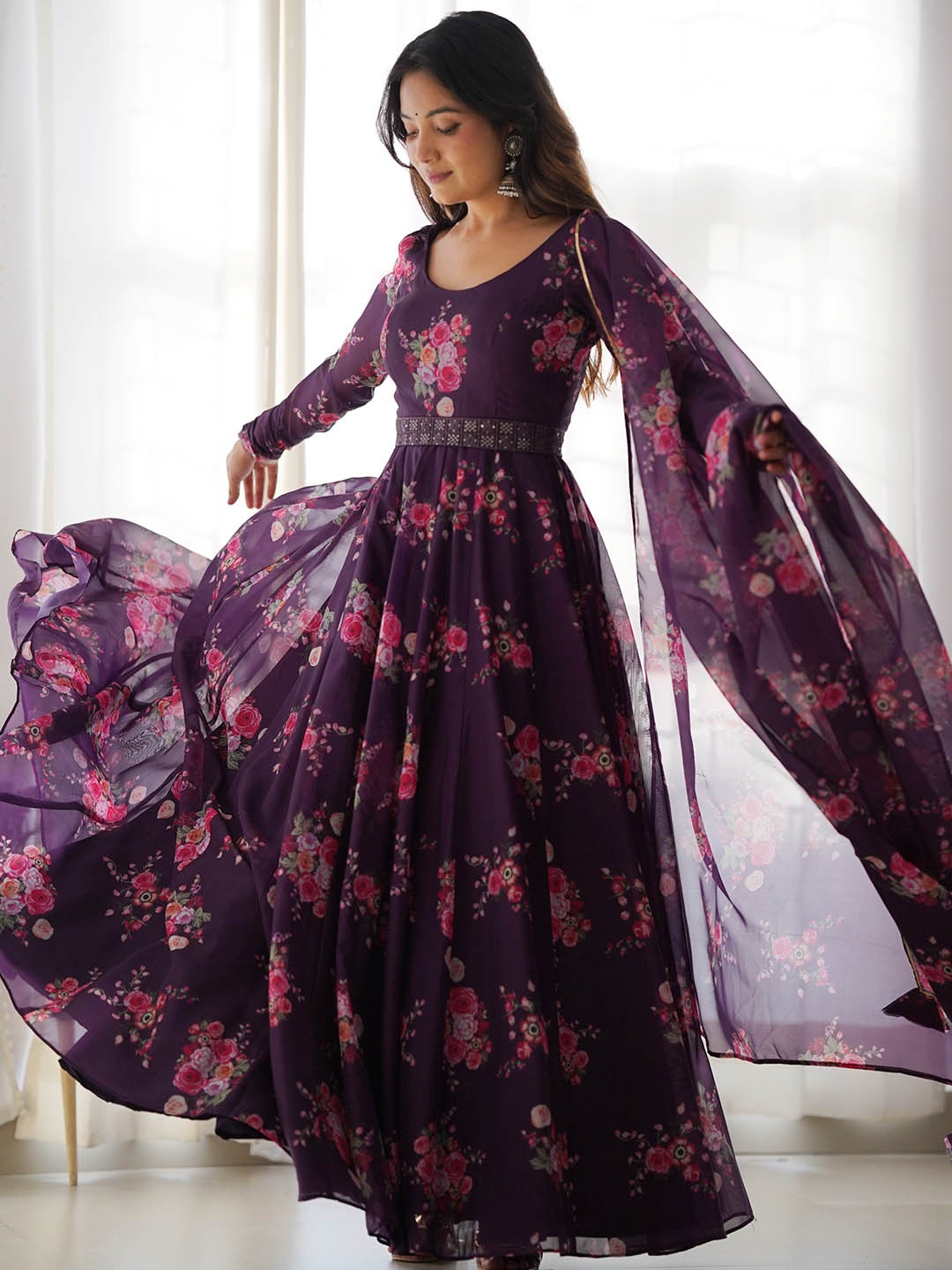 

Tanhai Floral Printed Round Neck Maxi Ethnic Dresses With Dupatta, Purple