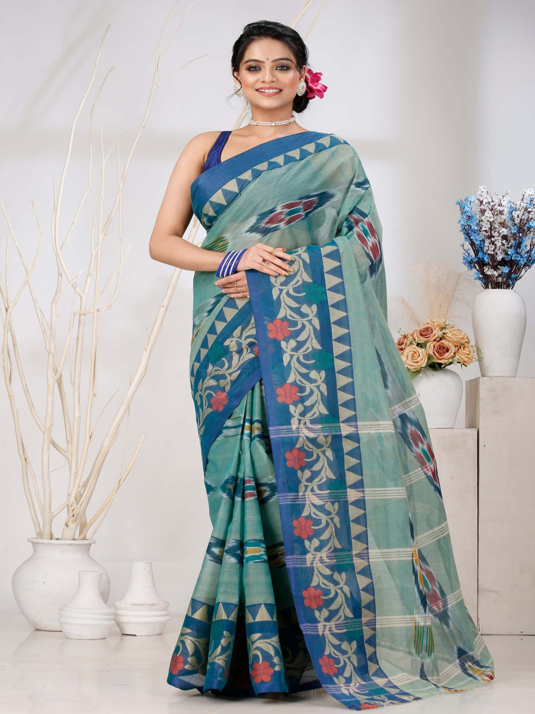 

DipDiya Floral Pure Cotton Taant Saree, Sea green