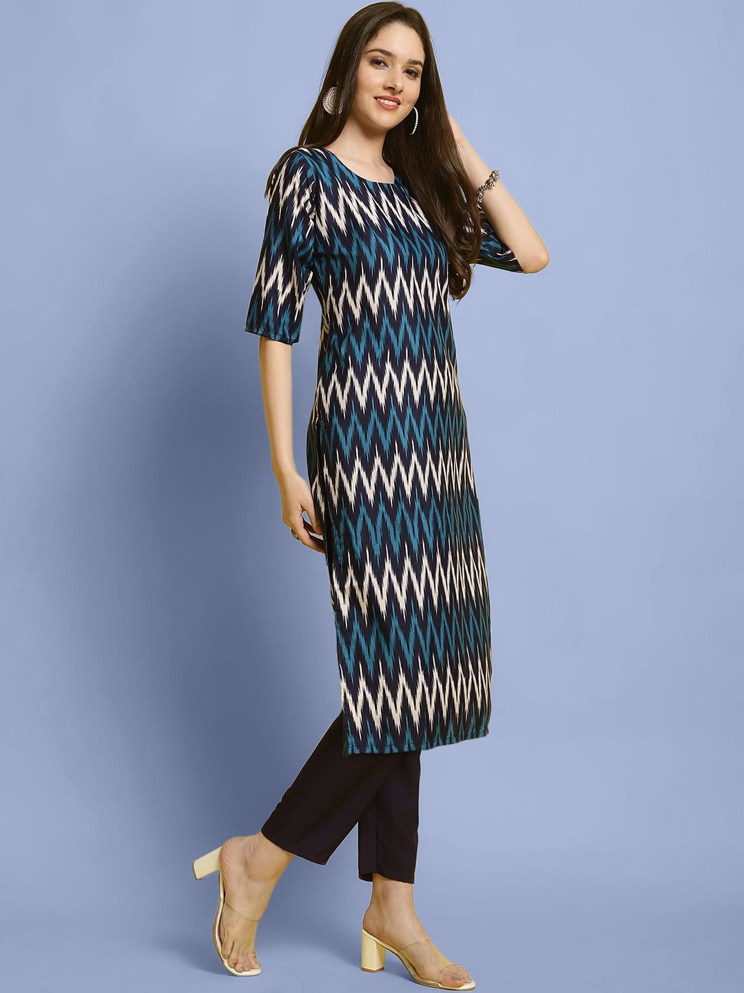 

7Threads Chevron Printed Round Neck Straight Kurta with Trousers, Navy blue