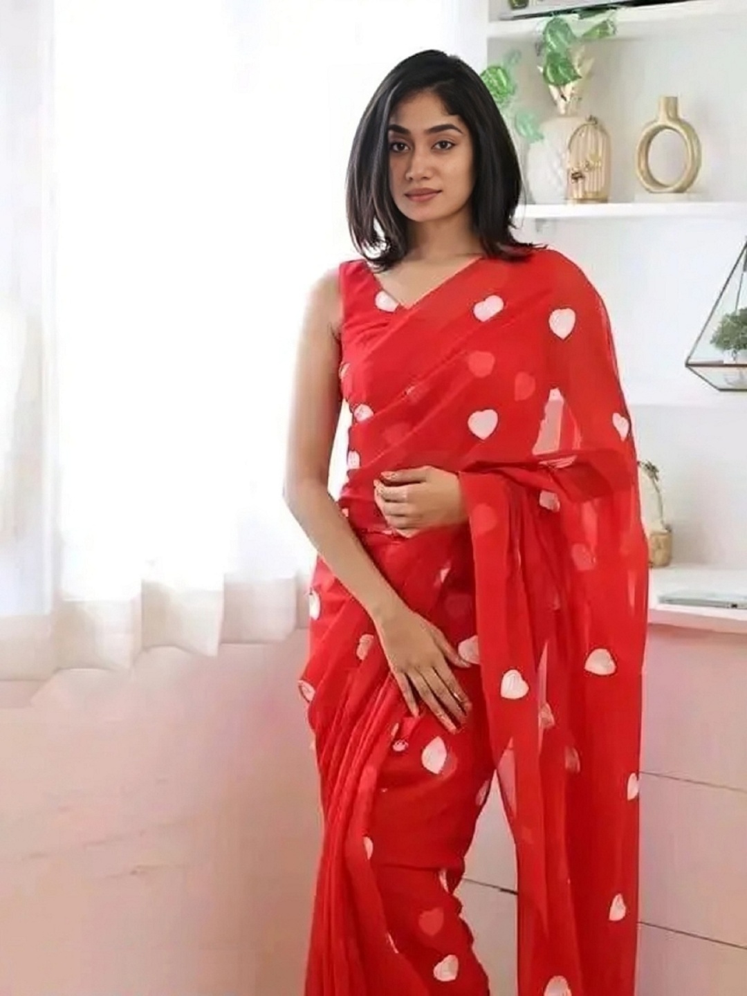

Aika Pure Georgette Saree, Red