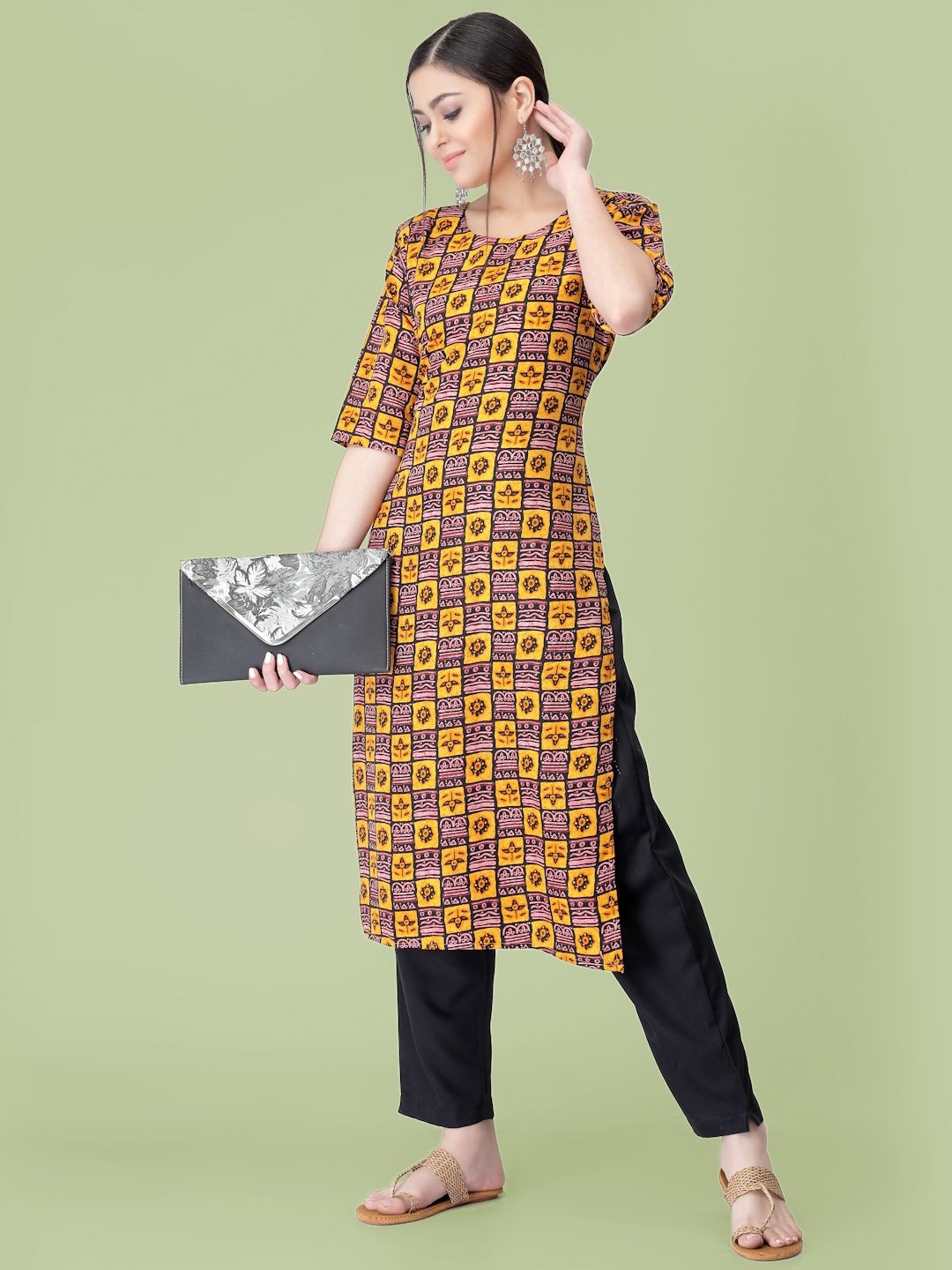 

7Threads Ethnic Motifs Printed Round Neck Straight Kurta with Trousers, Yellow