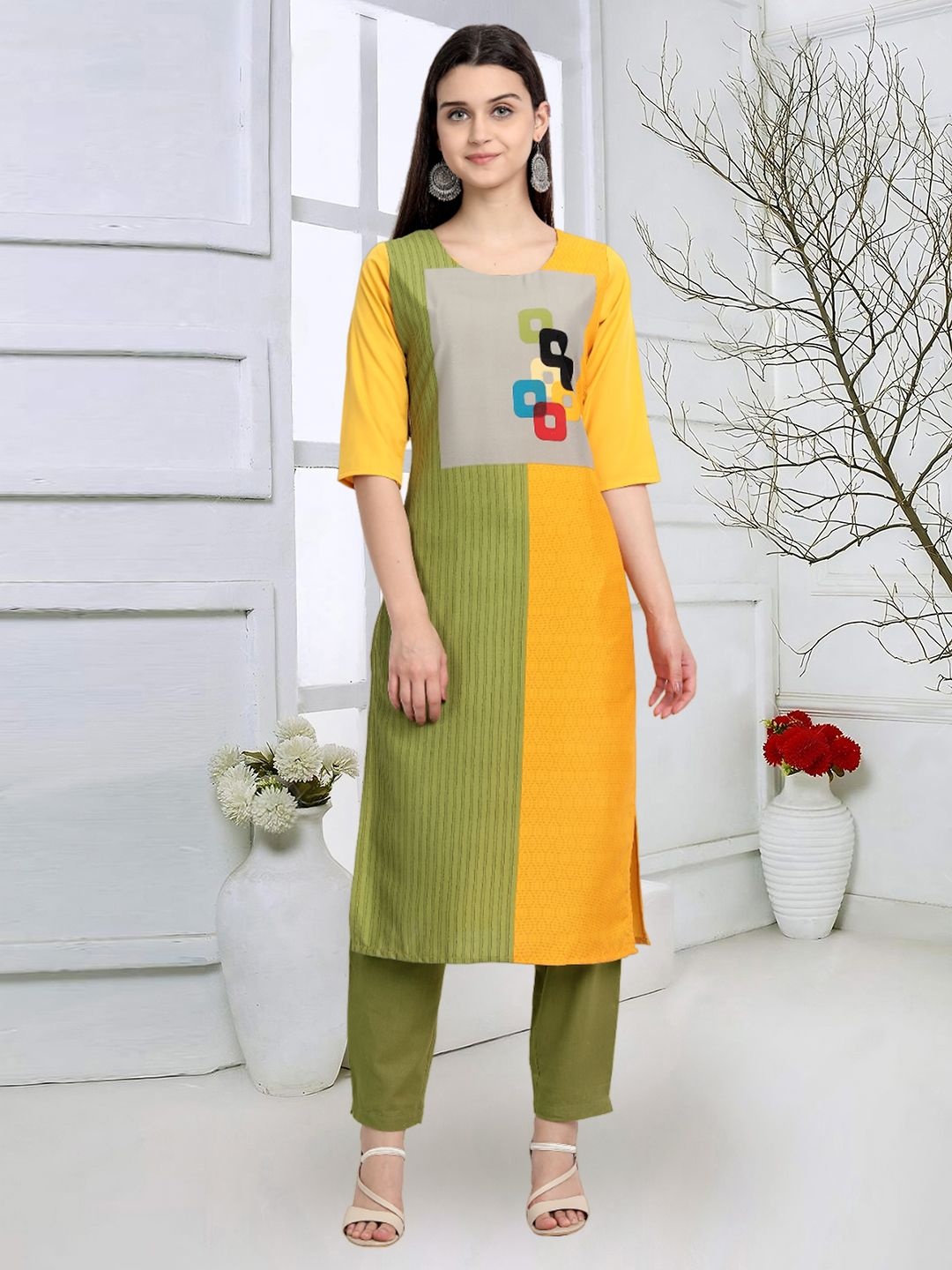 

7Threads Geometric Printed Round Neck Straight Kurta, Yellow