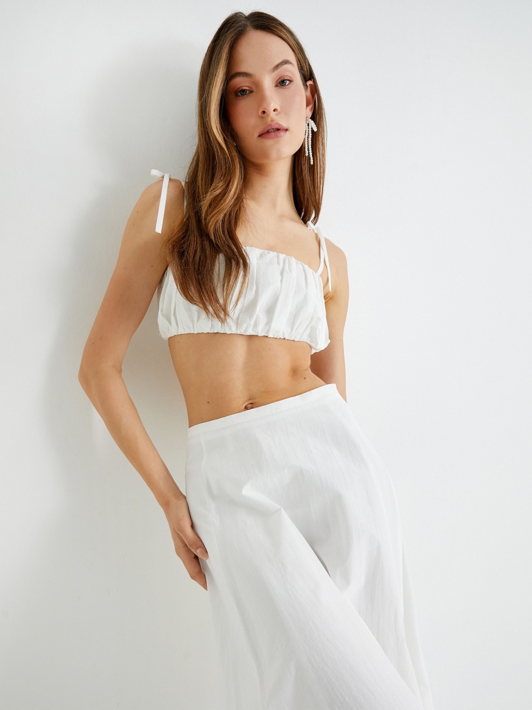 

Koton Solid Shoulder Straps Tube Top, White