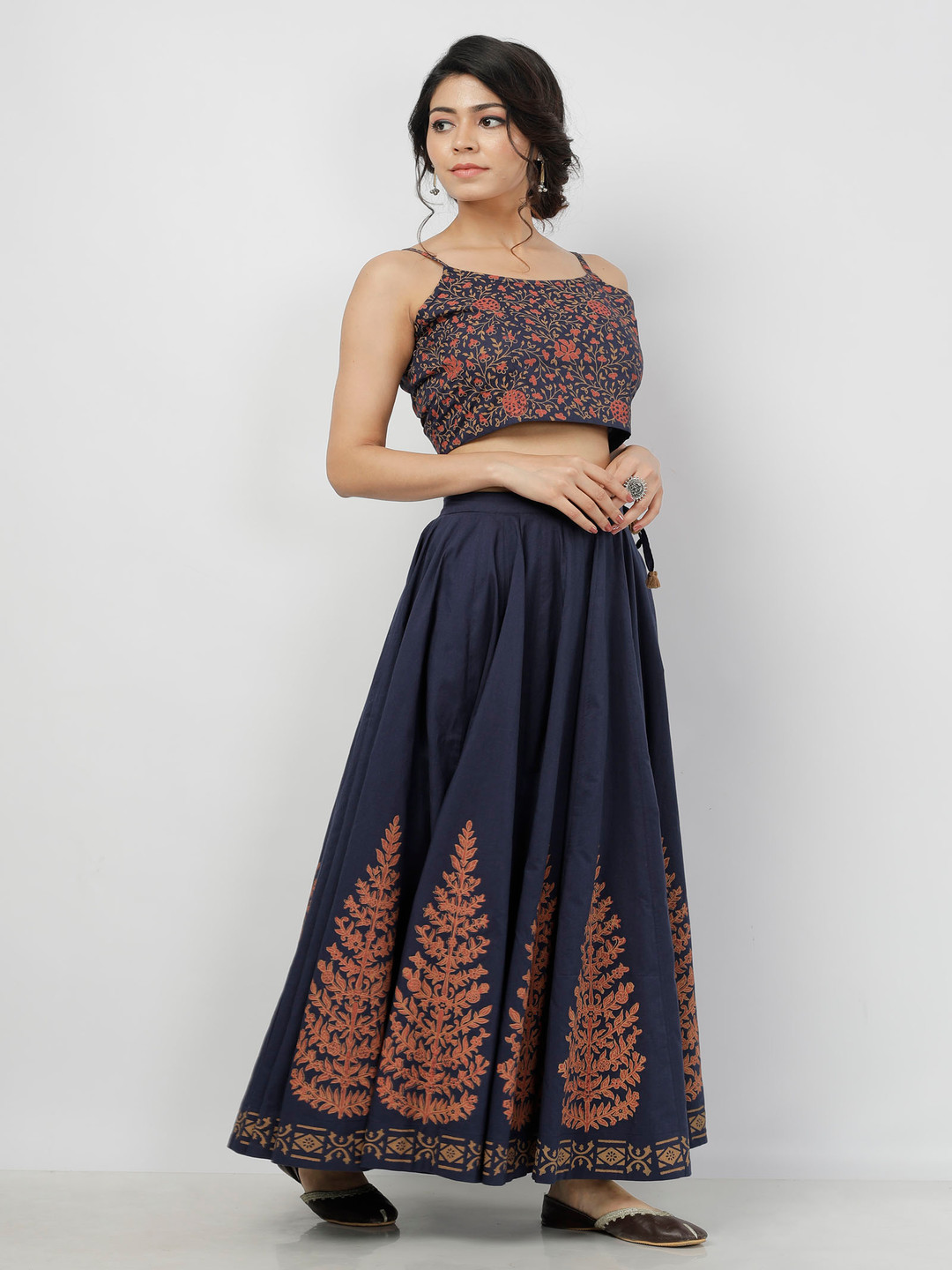 

TJORI Floral Printed Cotton Ready to Wear Lehenga With Blouse, Blue