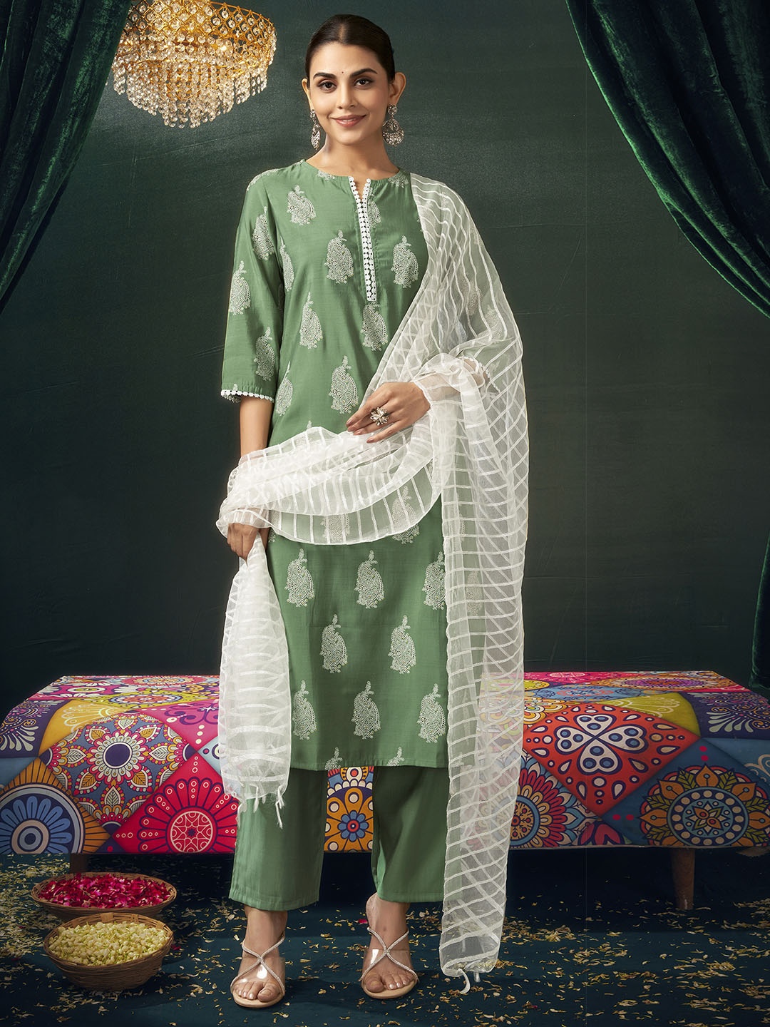 

SKYLEE Women Printed Regular Kurta with Trousers & With Dupatta, Green