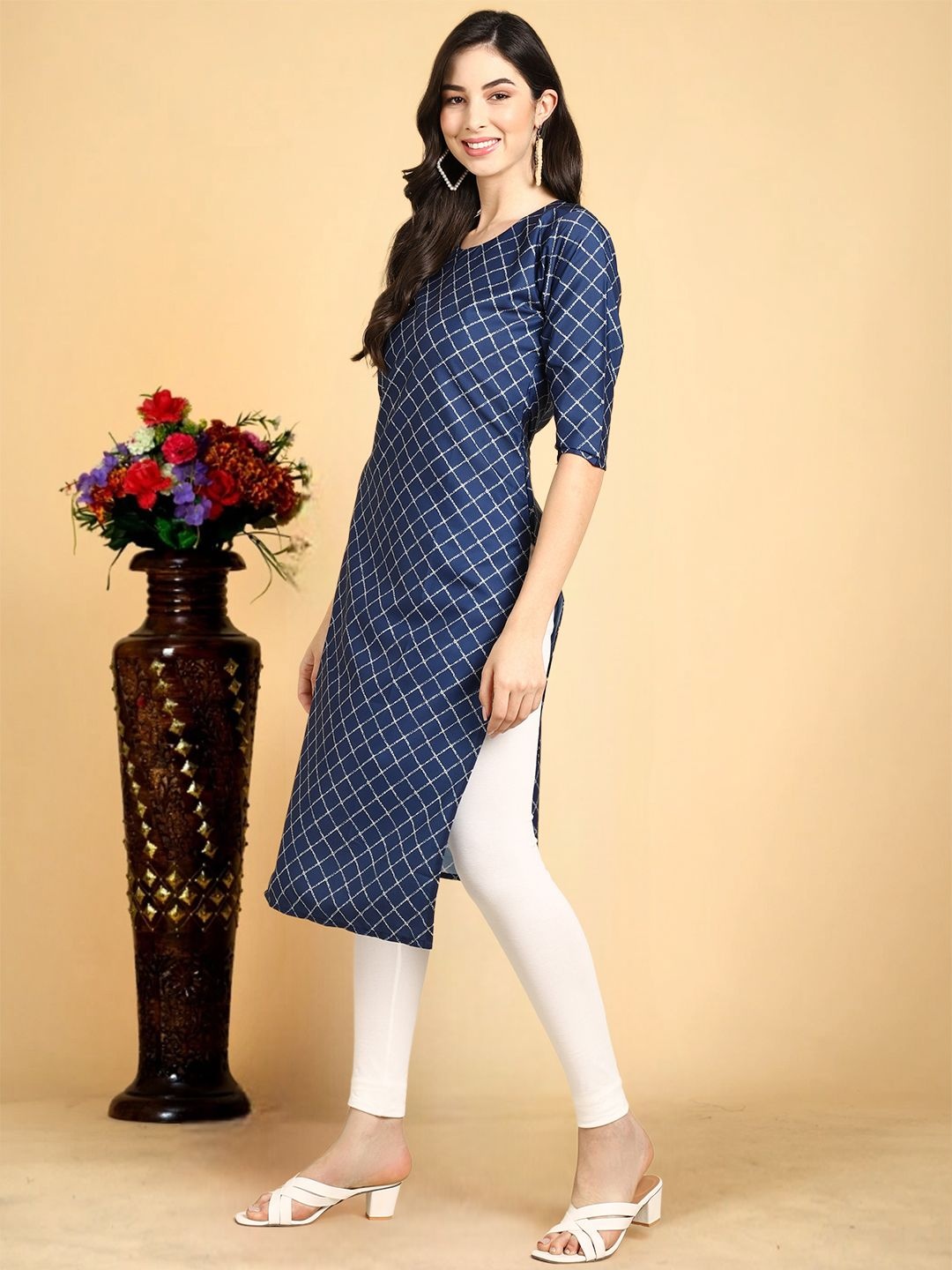 

7Threads Geometric Printed Round Neck Straight Crepe Kurta, Navy blue