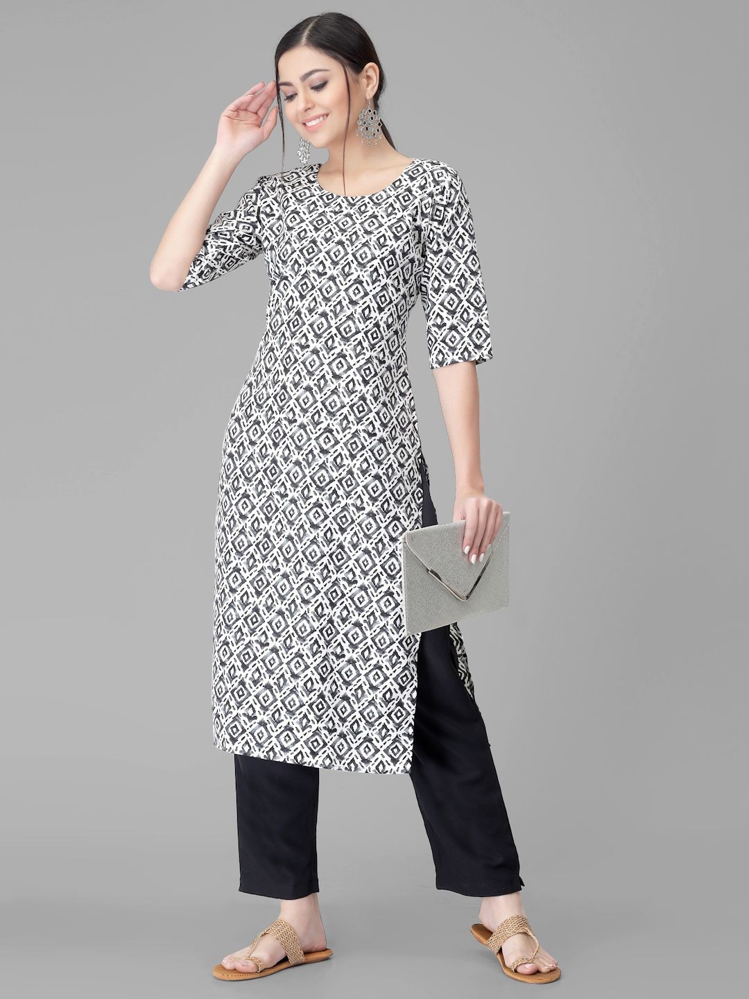 

7Threads Geometric Printed Round Neck Straight Kurta With Trouser, Black