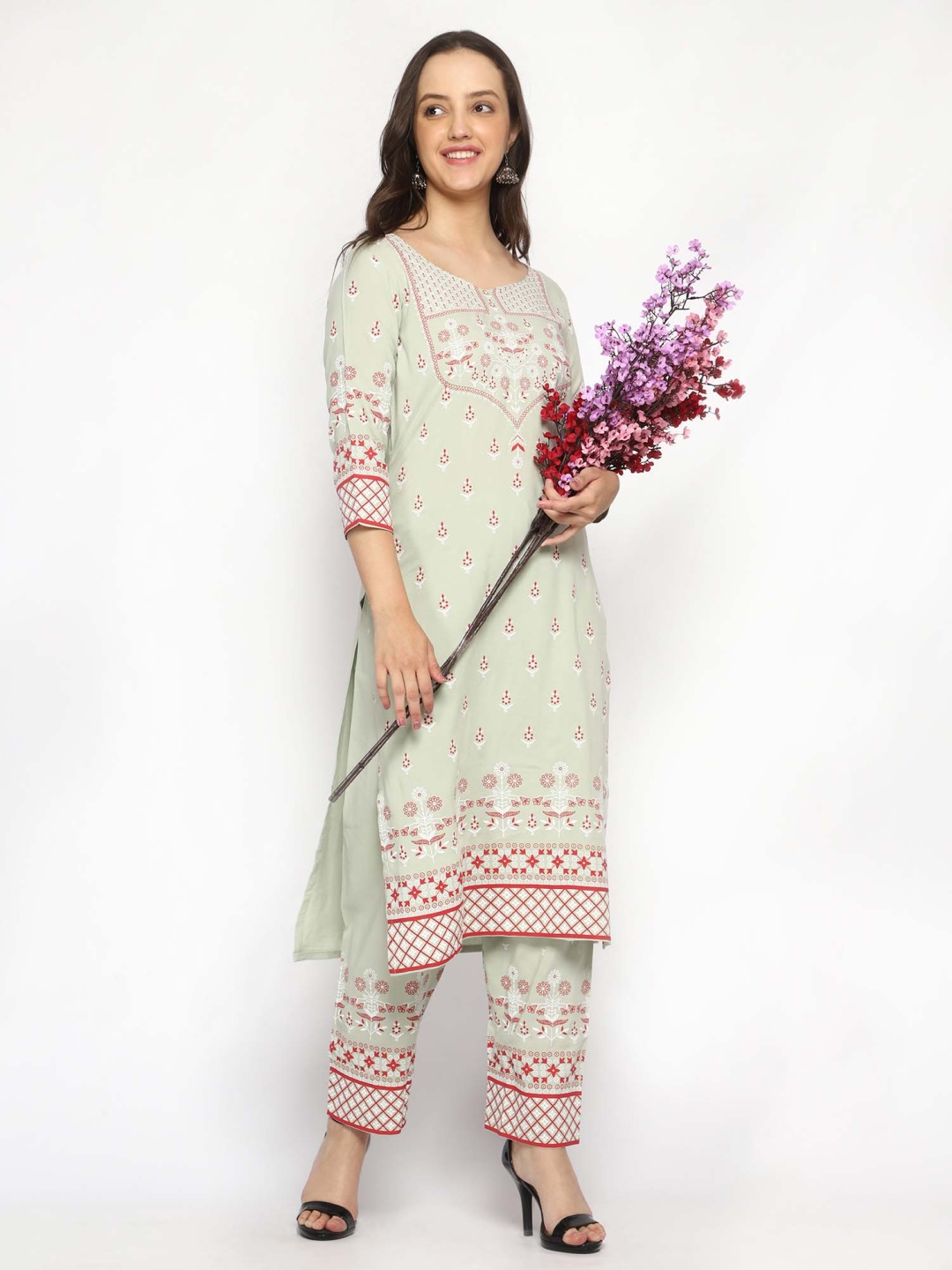

Bhuja Women Ethnic Motifs Printed Regular Kurta with Trousers & With Dupatta, Green