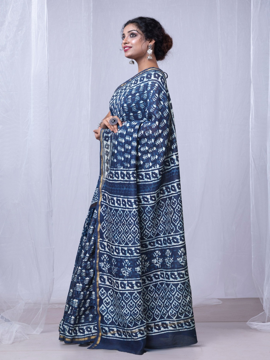 

Unnati Silks Ethnic Motifs Zari Handloom Chanderi Saree, Blue