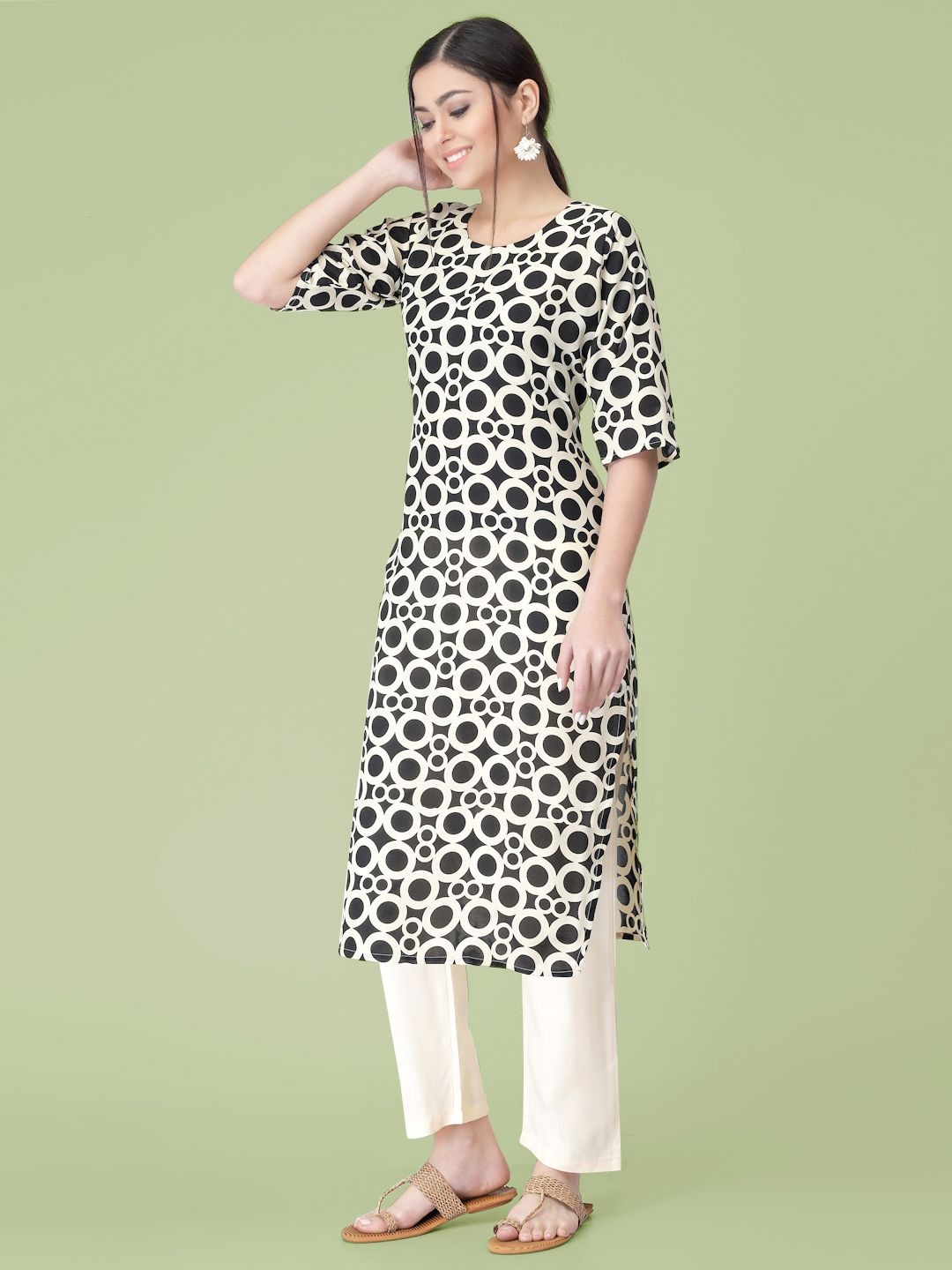 

7Threads Geometric Printed Round Neck Straight Kurta With Trousers, Black